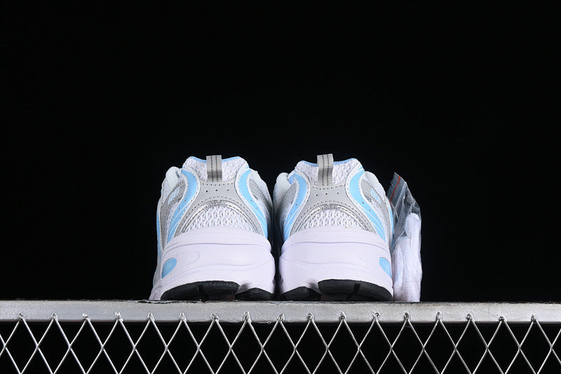 Neue B-Sneaker der 530-Serie