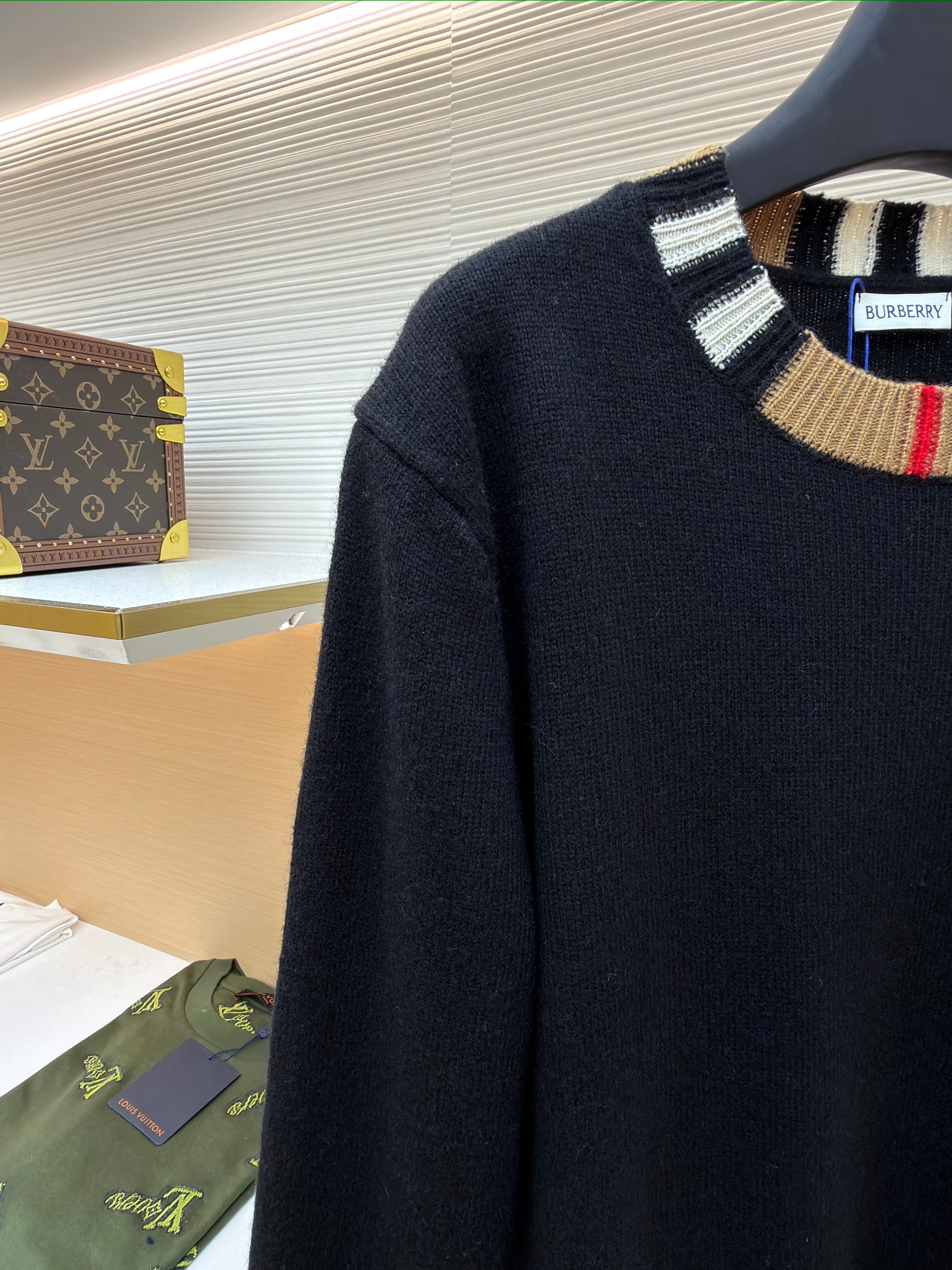 Pull Over Brb 10/10 noir