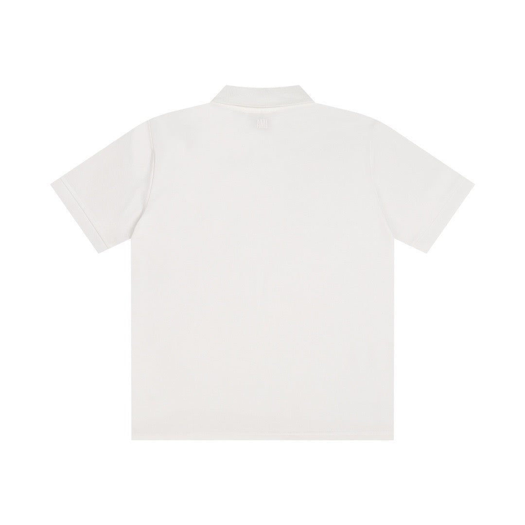 Polo blanc à petit logo ami de cœur rouge