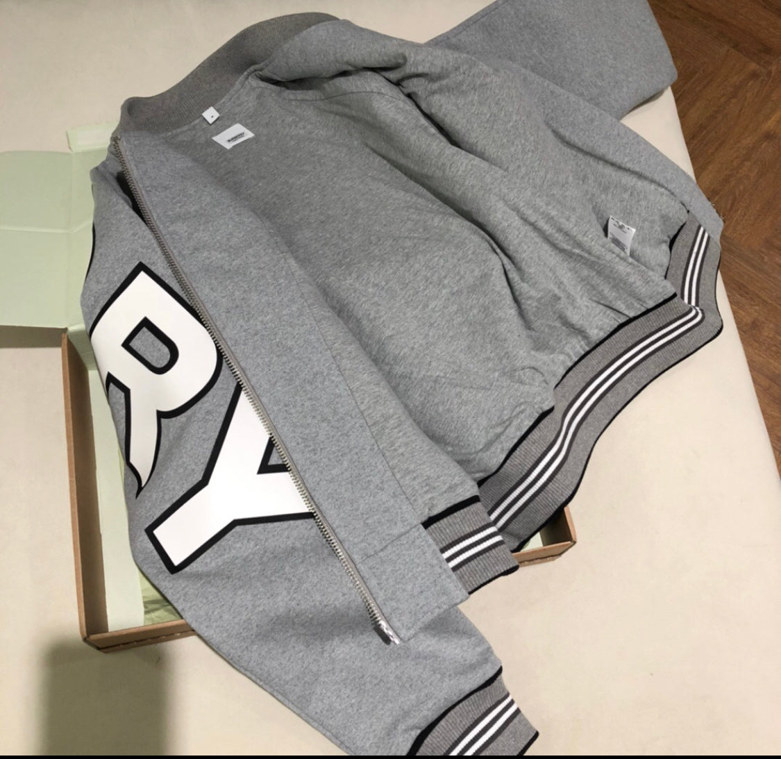 Bomber Gray Jacket Burbe 10/10 2023