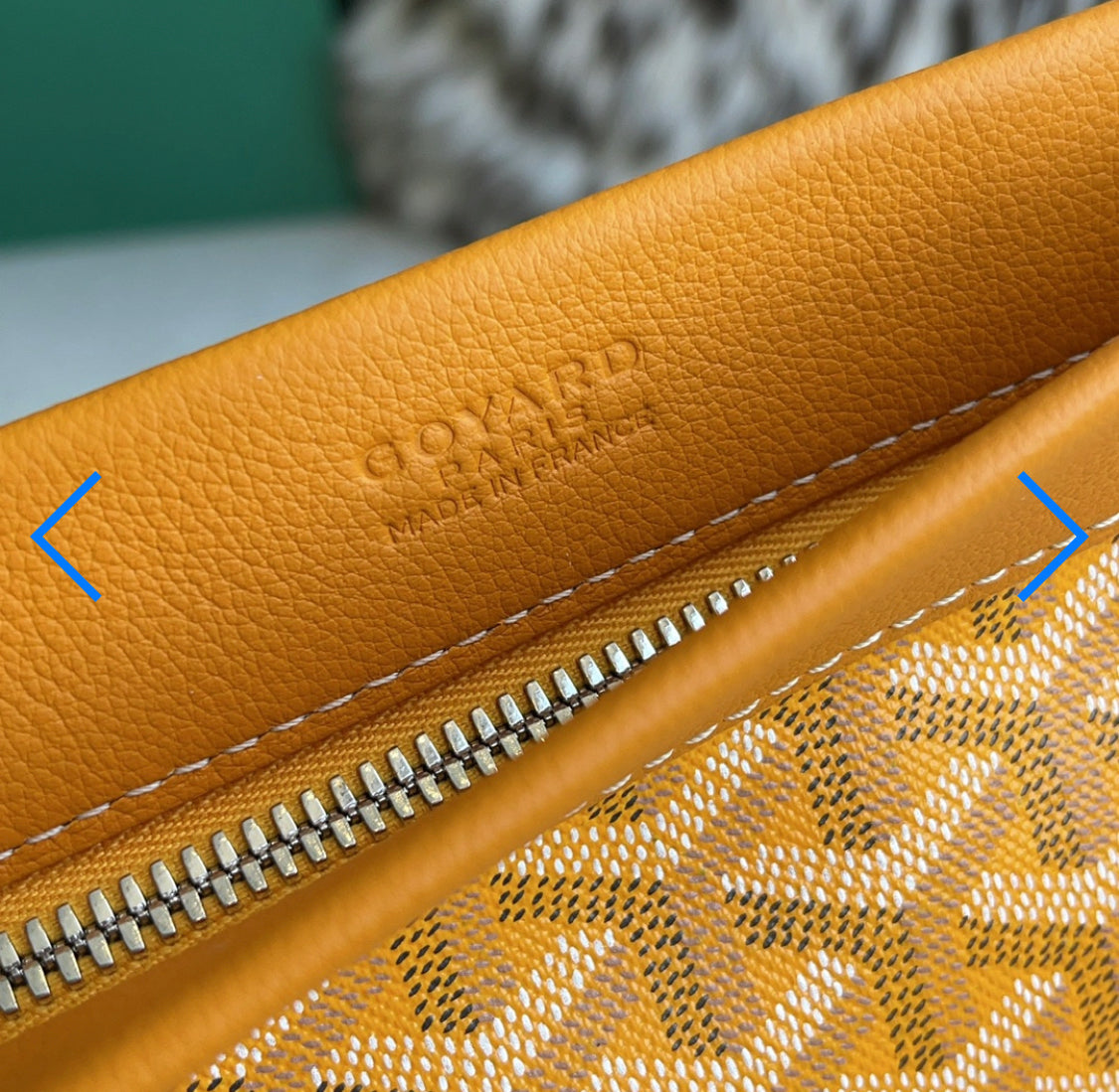 Pochette conti yellow facture