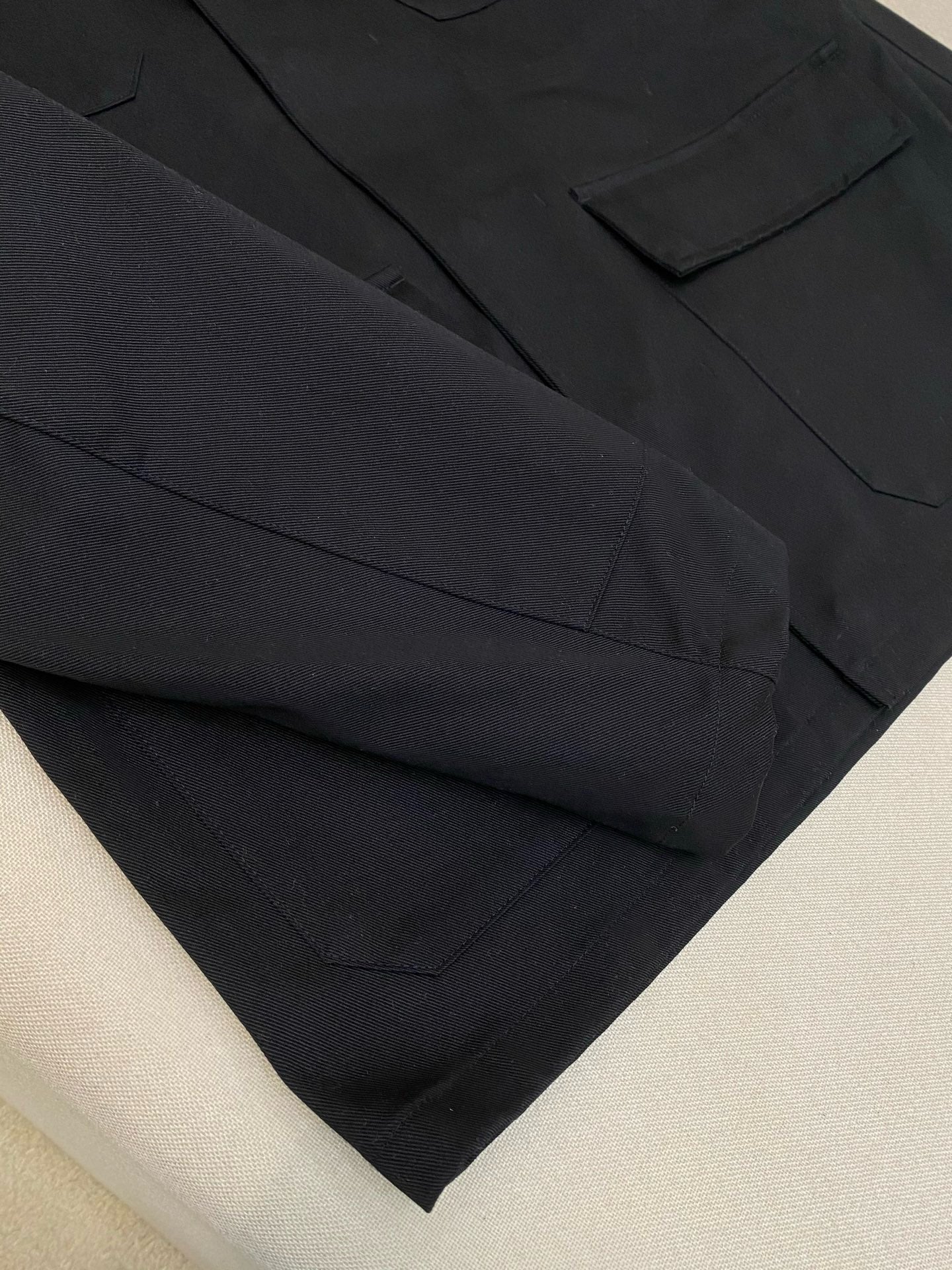 Prd veste boutonnée à col contrastant