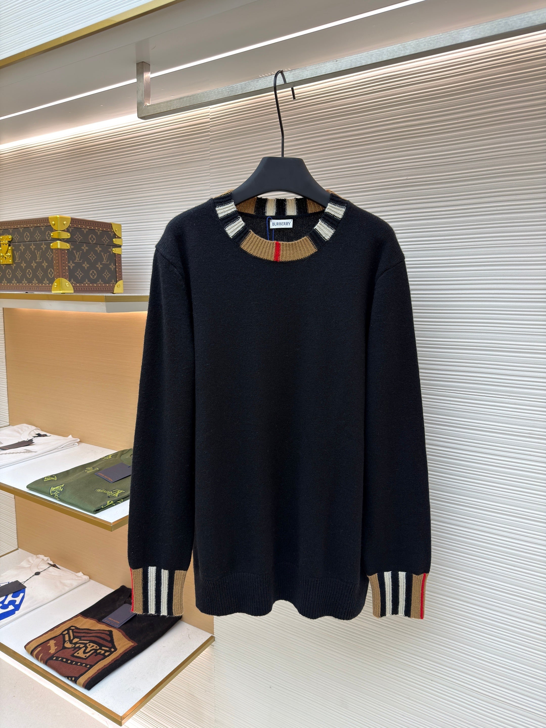 Pull Over Brb 10/10 noir