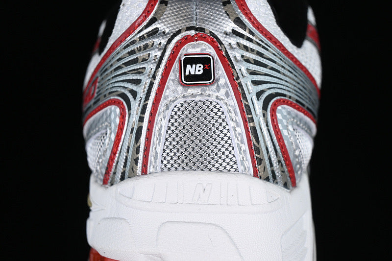 Neue B-Sneaker 740