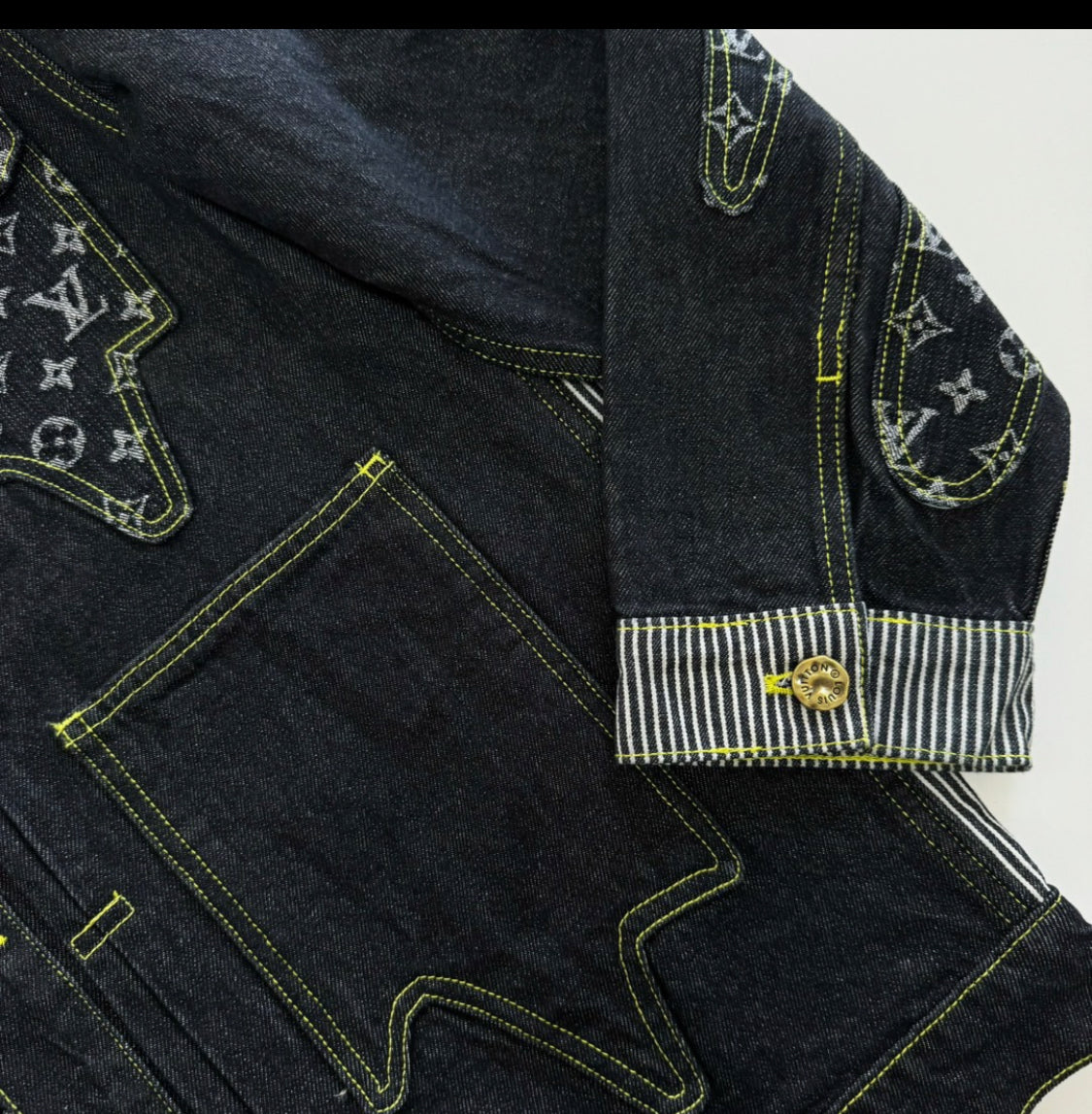 Lv-Jacke