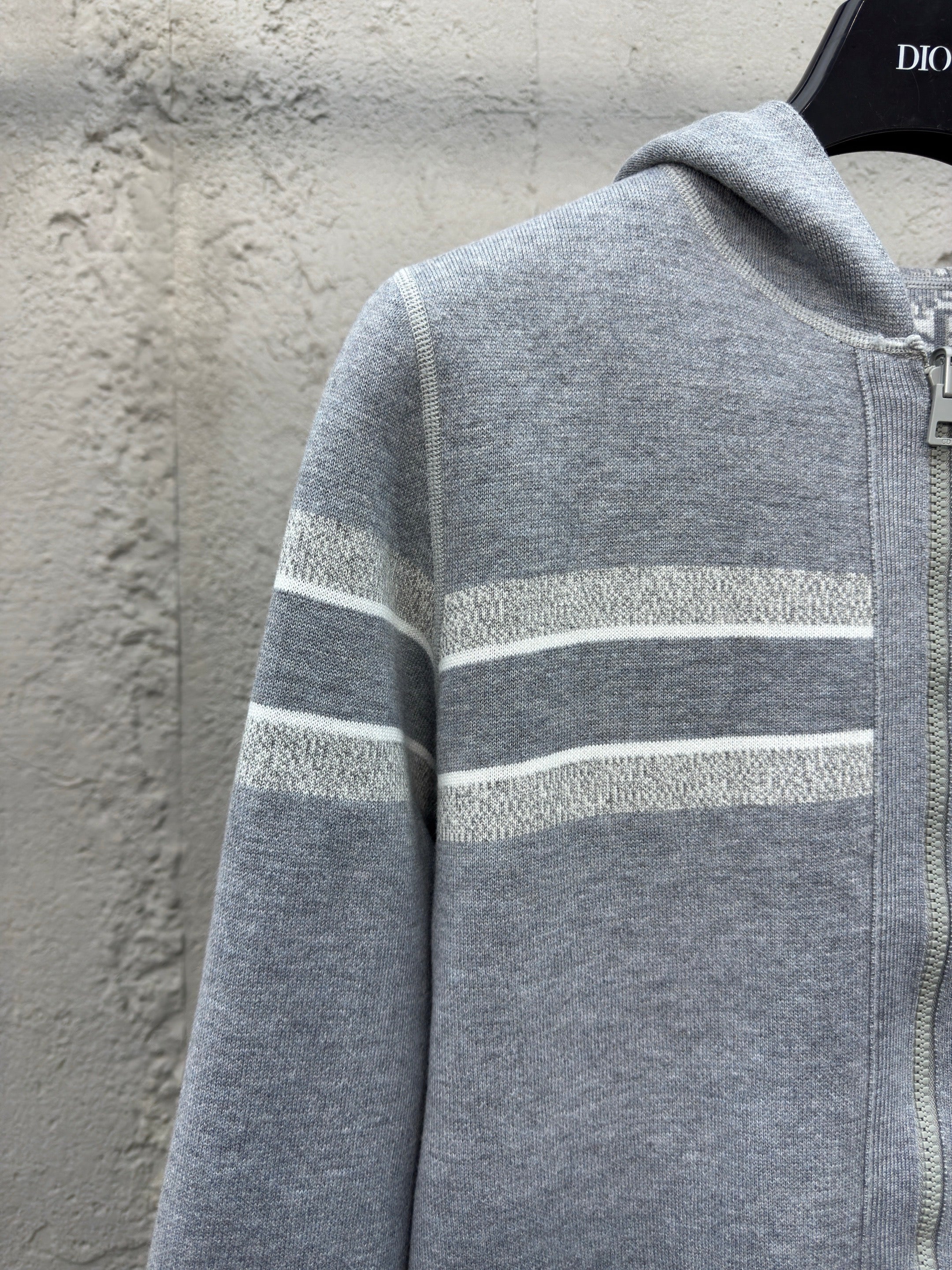 Cardigan réversible zippé à capuche