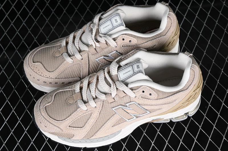 New b sneakers 1906 séries