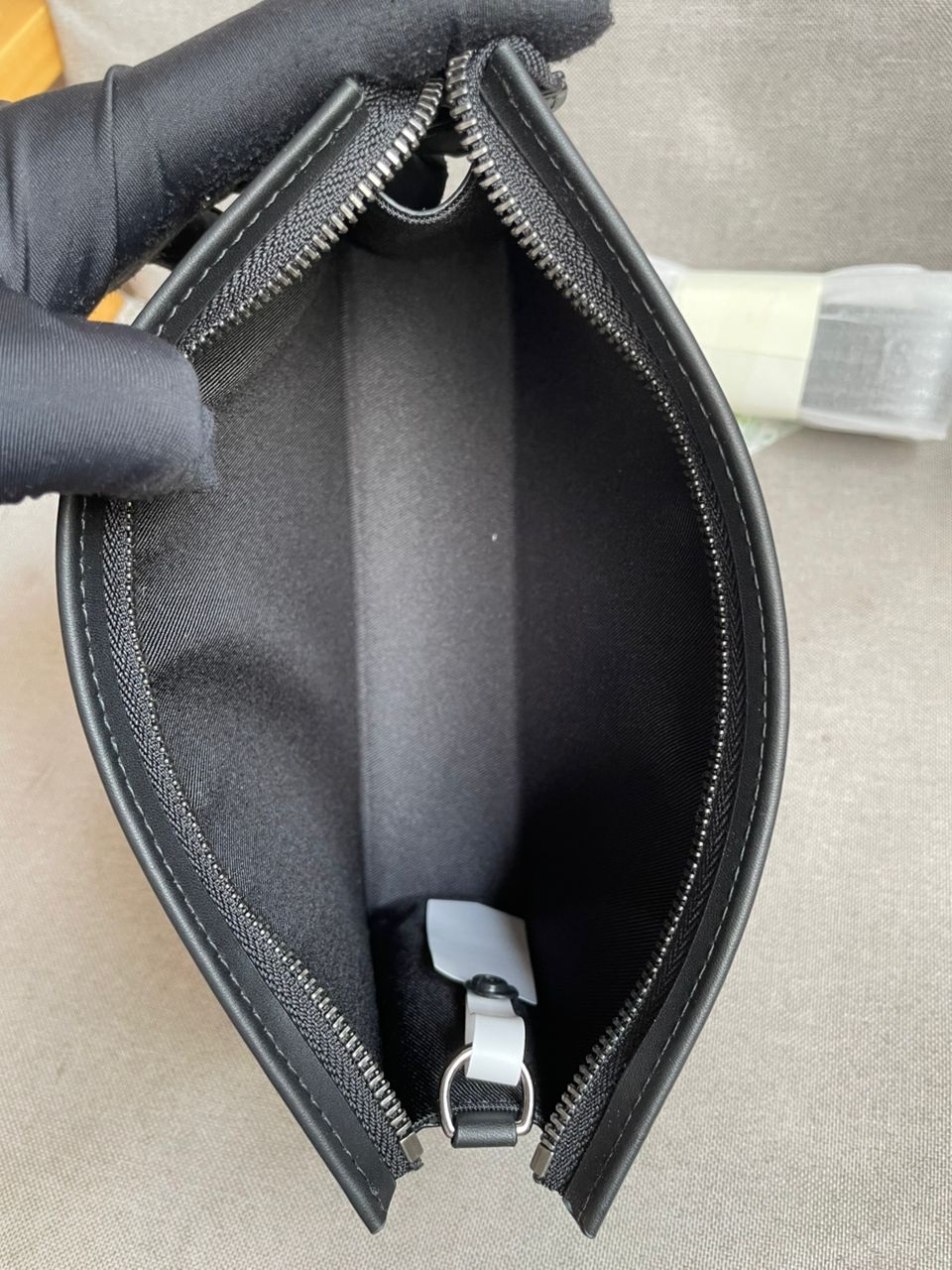Gaston Wearable wallet invoice 10/10