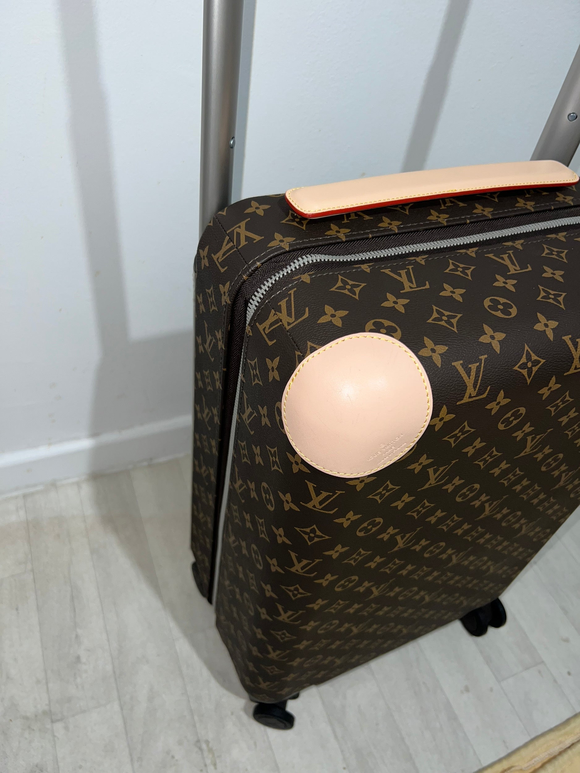 Cabin suitcase 55 invoice