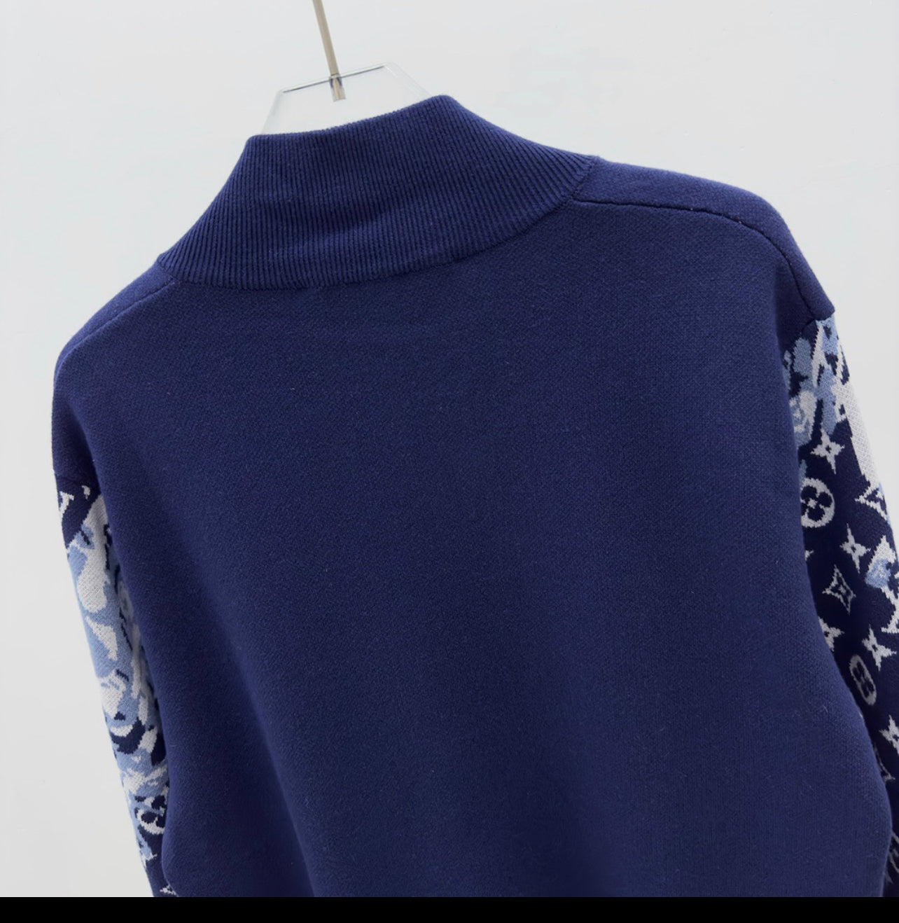 Jacke Lv 10/10 2023