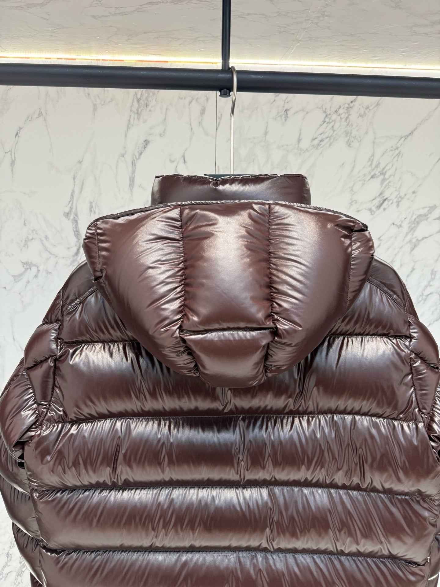 Doudoune Moncl’r Maya bordeaux 2025 95% 10/10