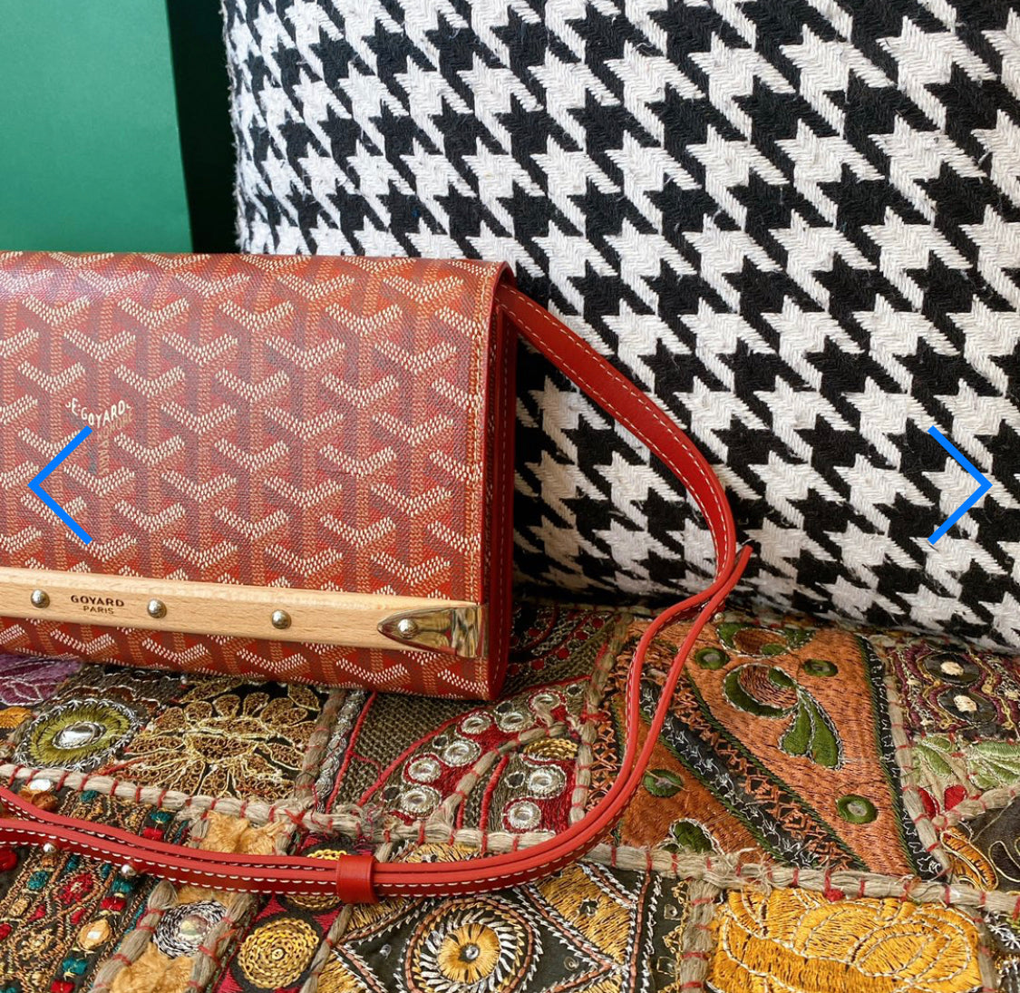 Monte Carlo mini red invoice case