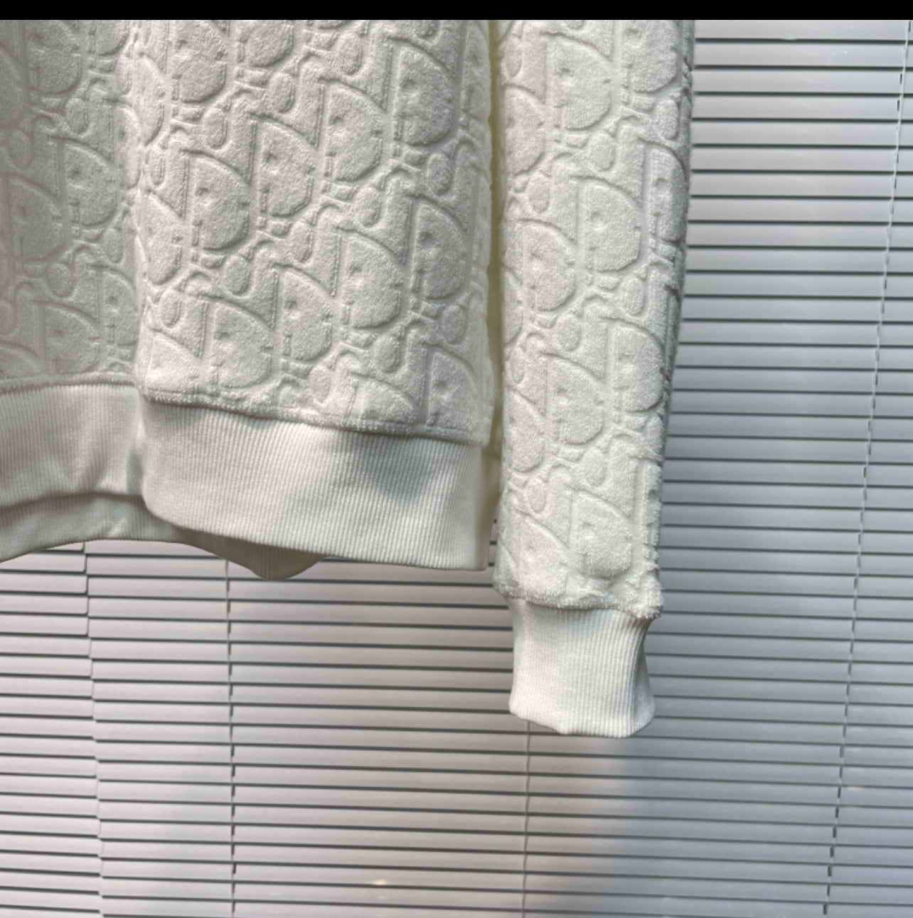 Sweat CD blanc facture 📦⚡️🚚