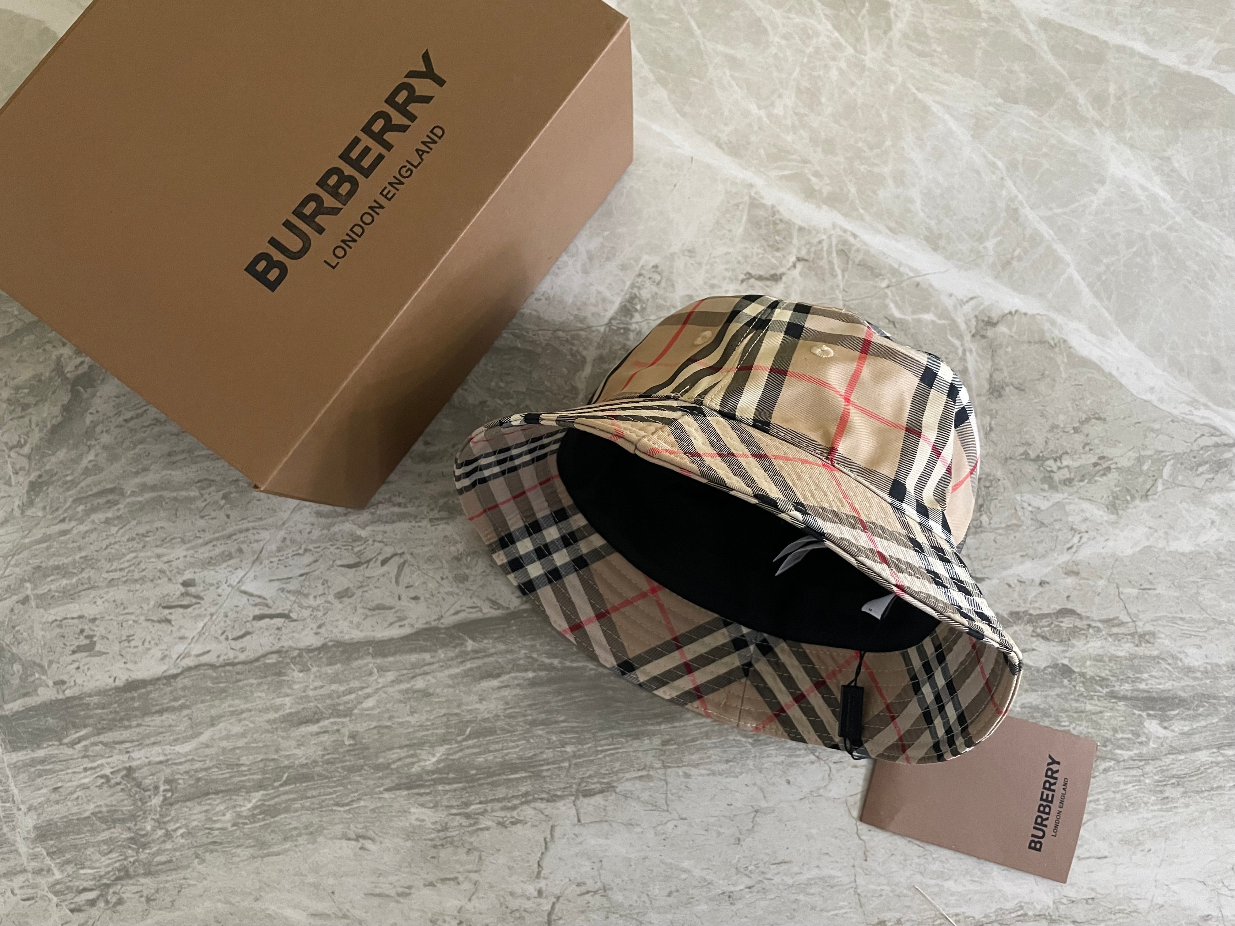 Bob Bbr Brown with receipt