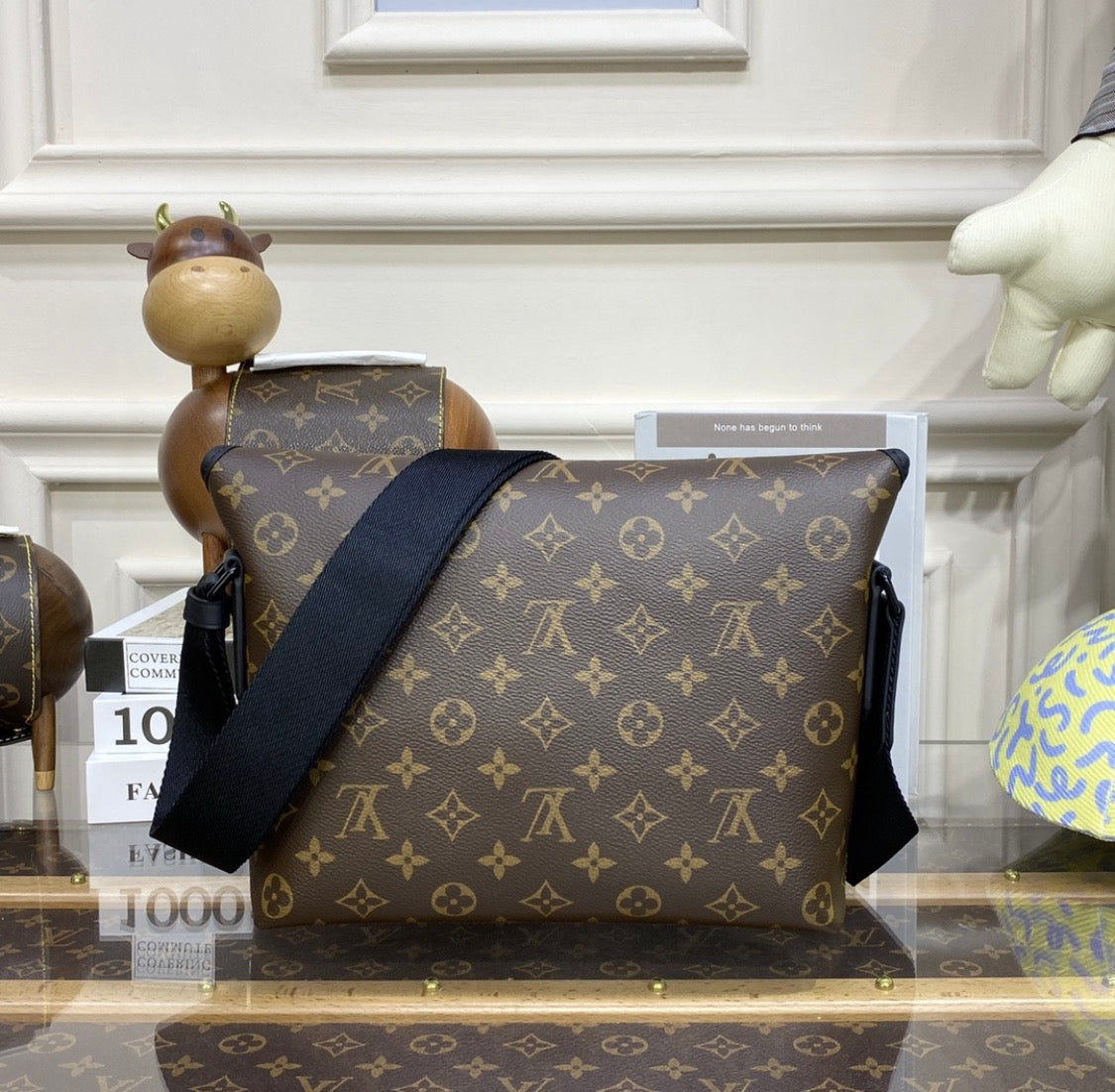 Lv invoice magnetic messenger bag