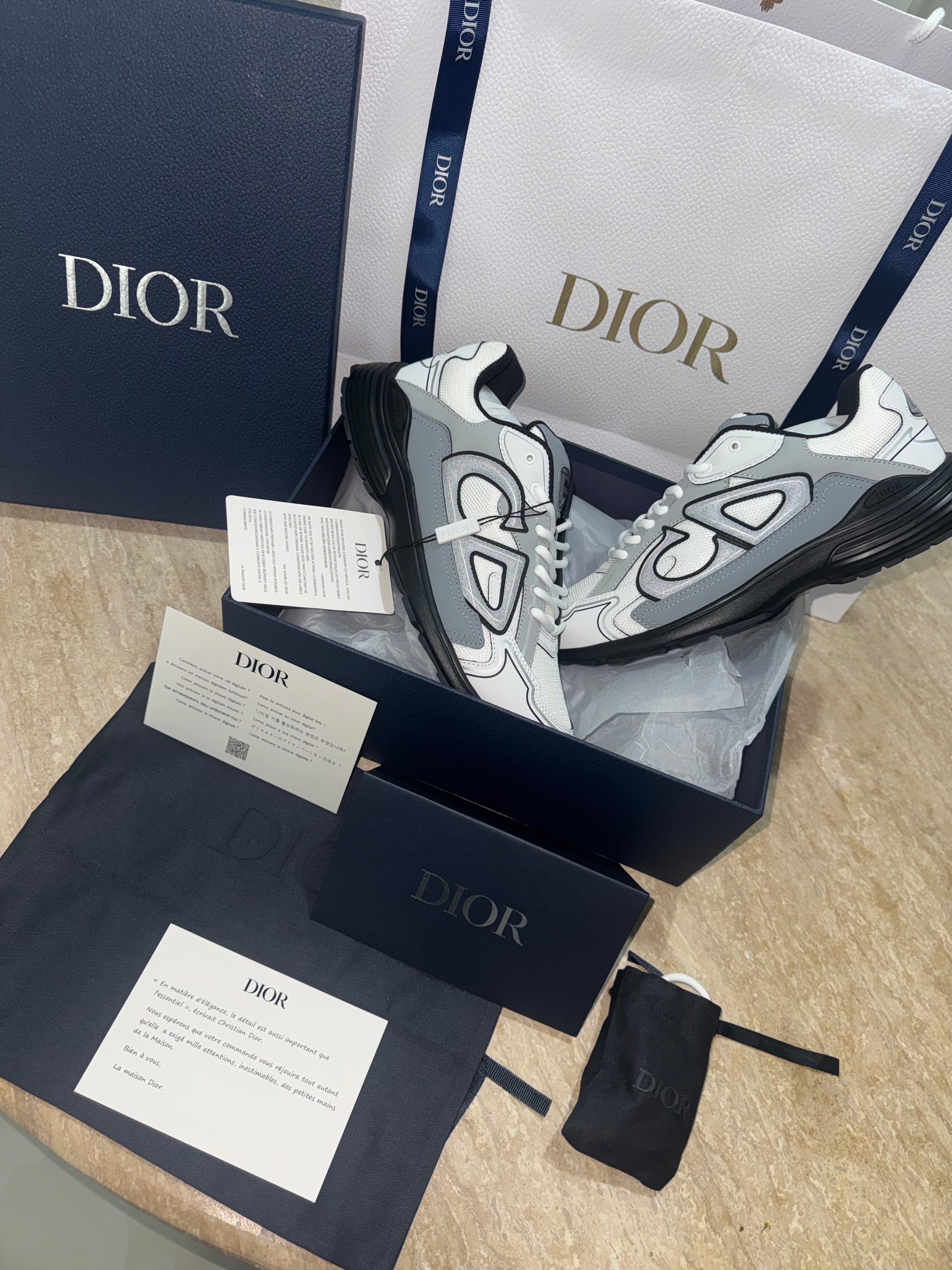 SNEAKERS B30 V3S 2025 💡 VERSION BIEN LISSE Sneaker blanc gris tissu technique FACTURE PACKAGING COMPLET MODÈLE POUSSÉ 🚚📦⚡️