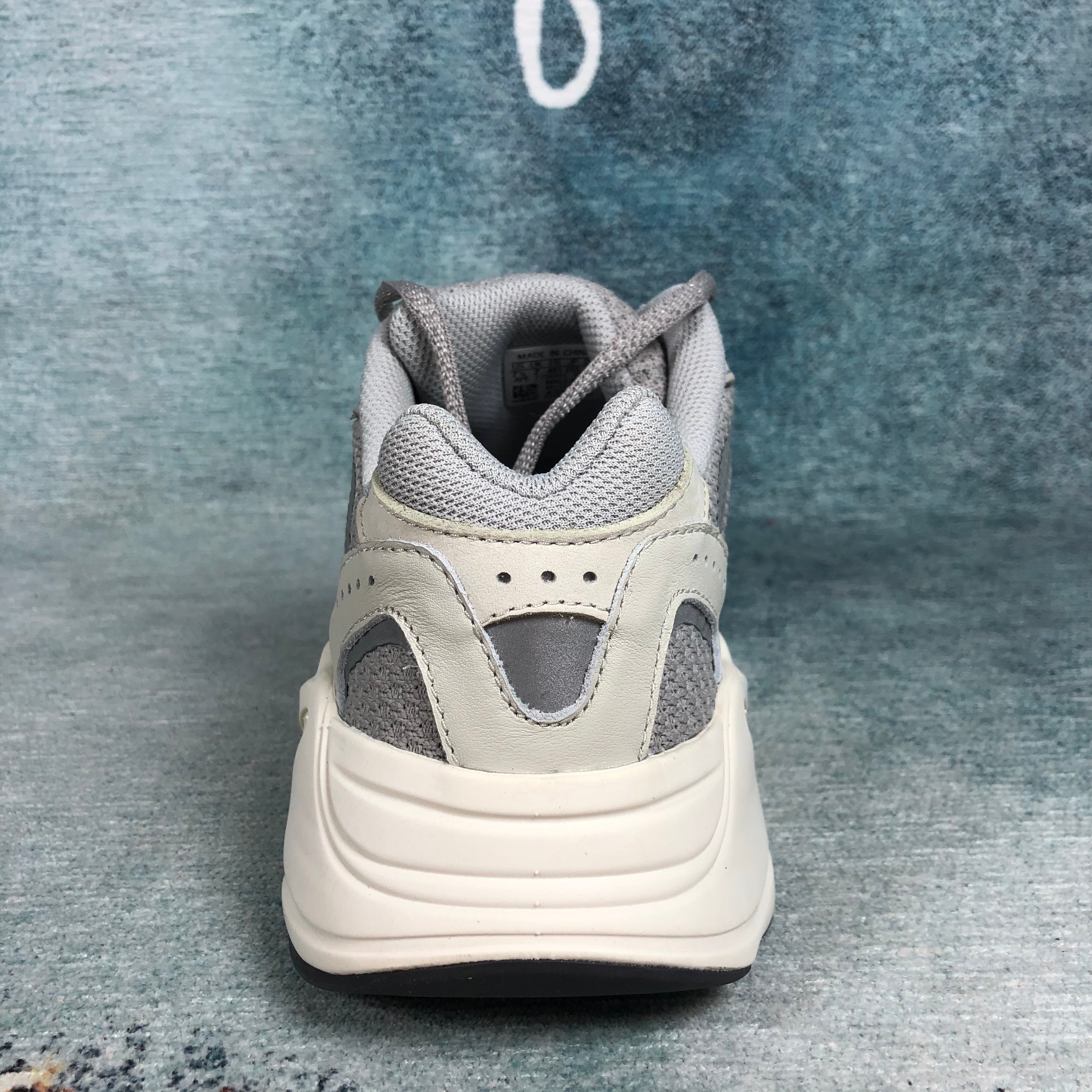 ADD Boost 700 V2 Cream Flight club Authentification ✔️ 1:1 factures