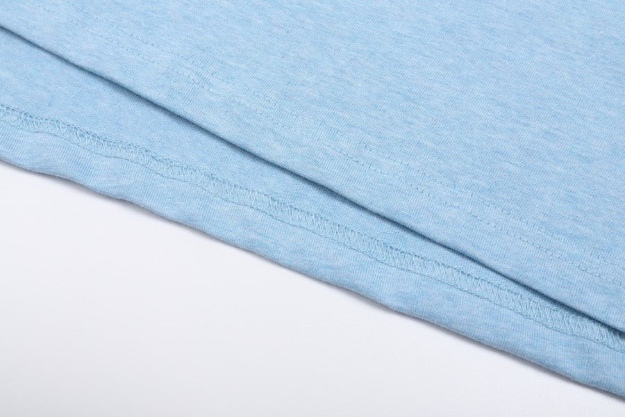 T-shirt bleu ciel à logo ami de cœur bleu ciel