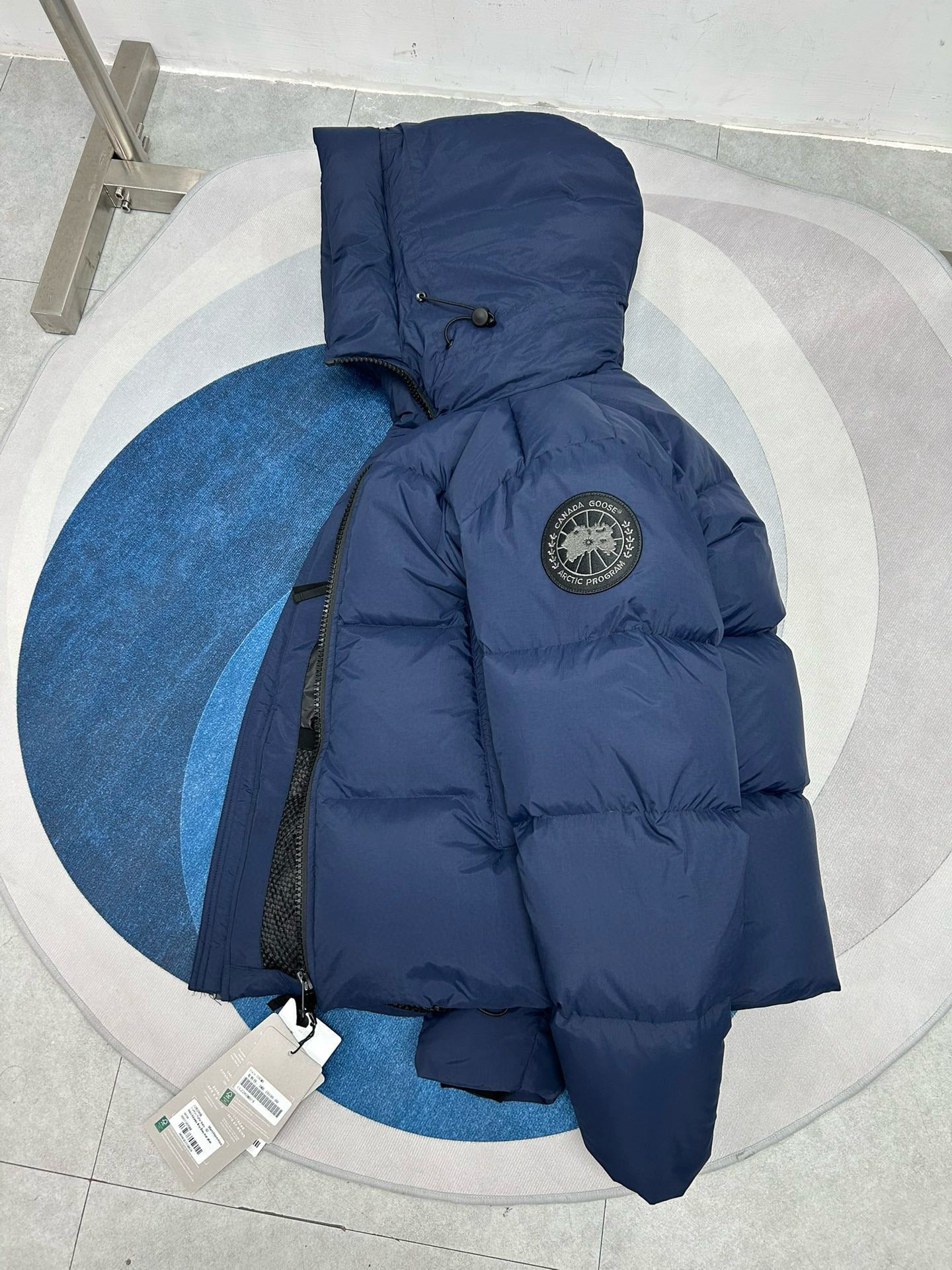 Canada-G Crofton Puffer Bleu nuit black label 10/10
