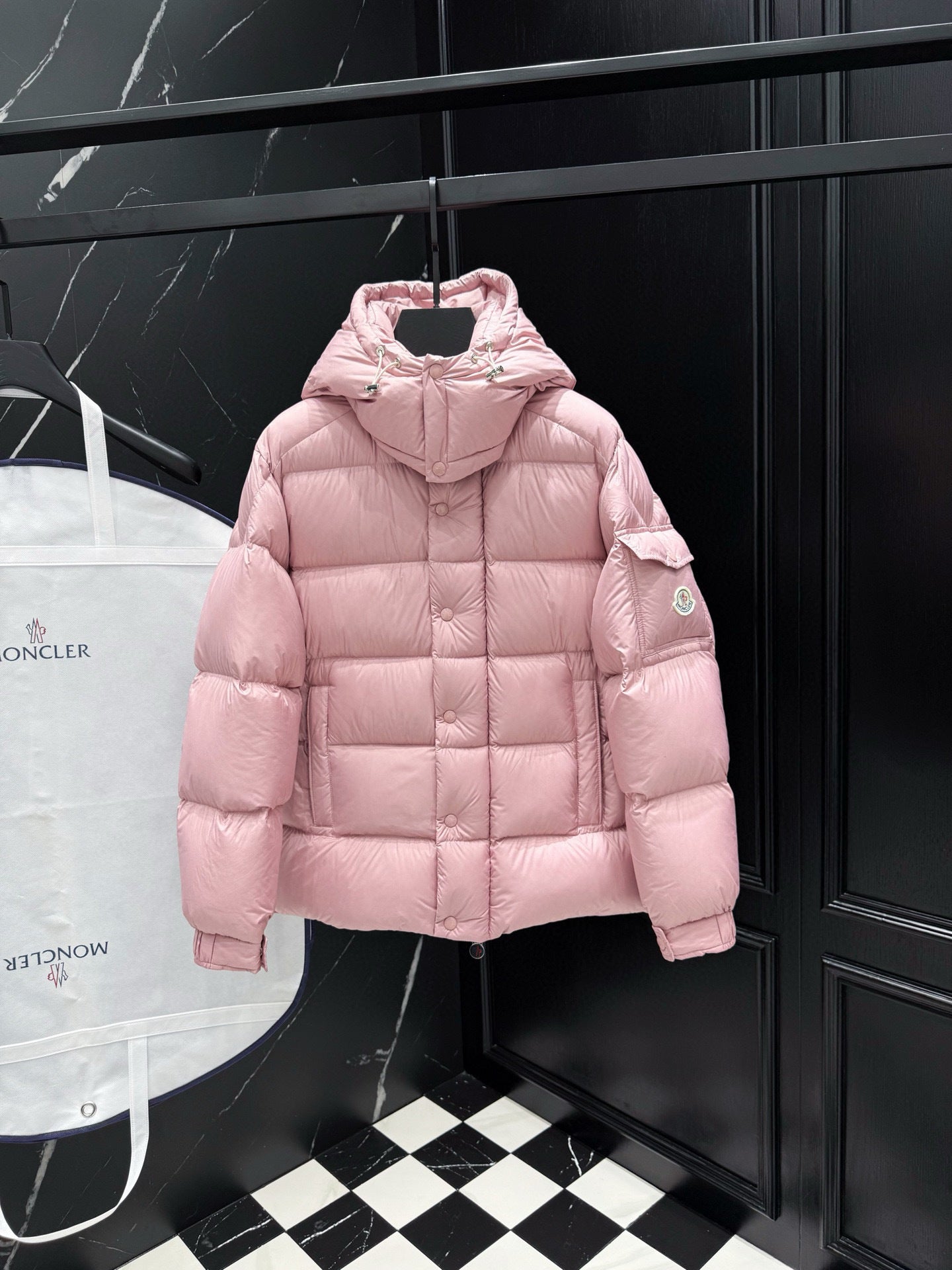 Doudoune Moncl’r Maya Rose 2025 95% 10/10 FEMME