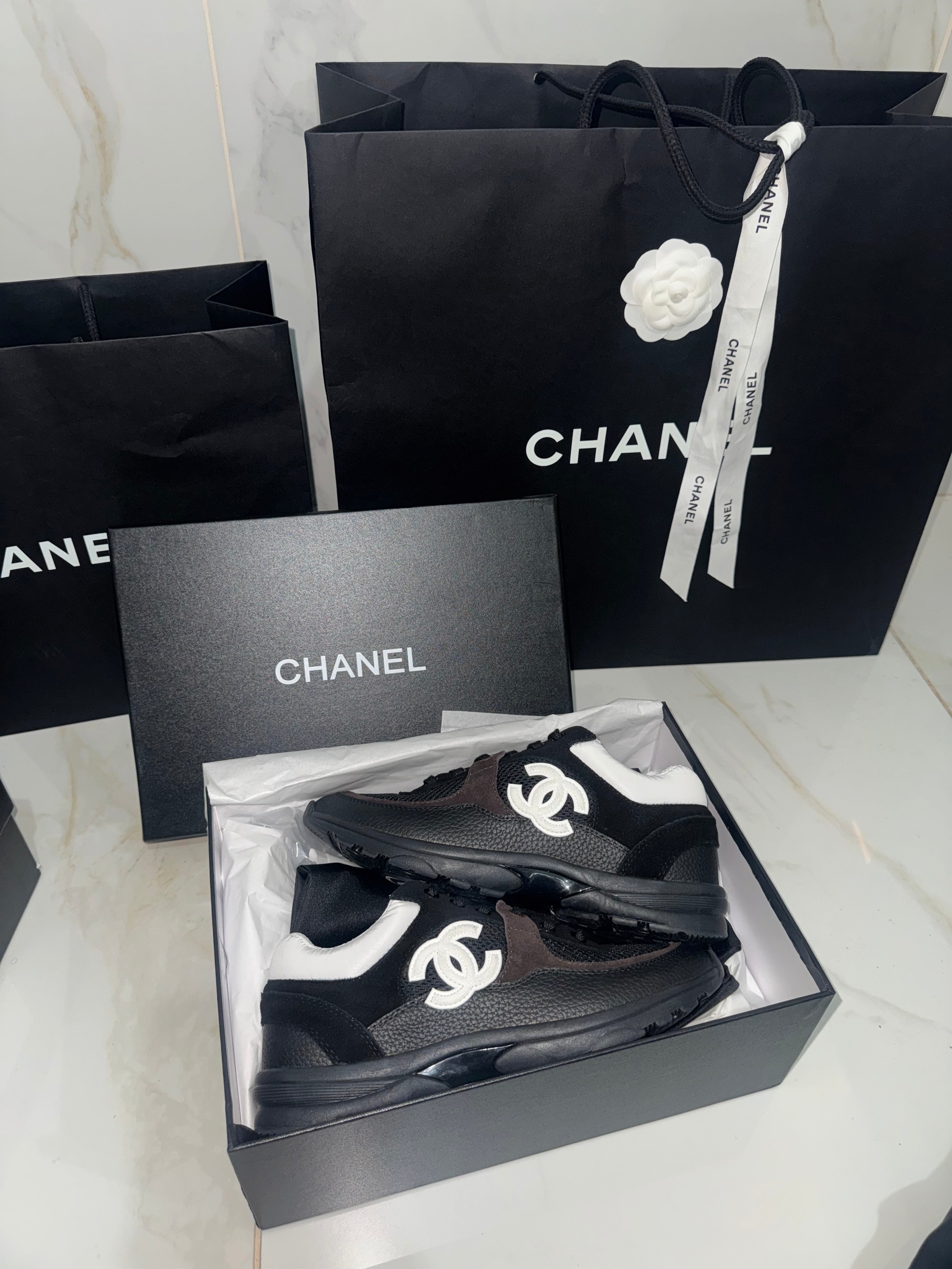 Sneakers chanl coureur 10/10 Black and White