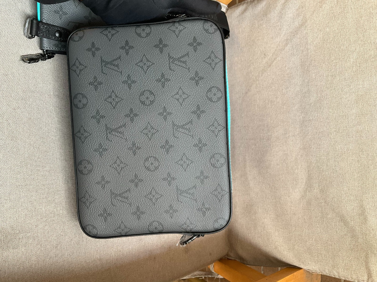 Sac Trio Messenger Grey blue 10/10 facture