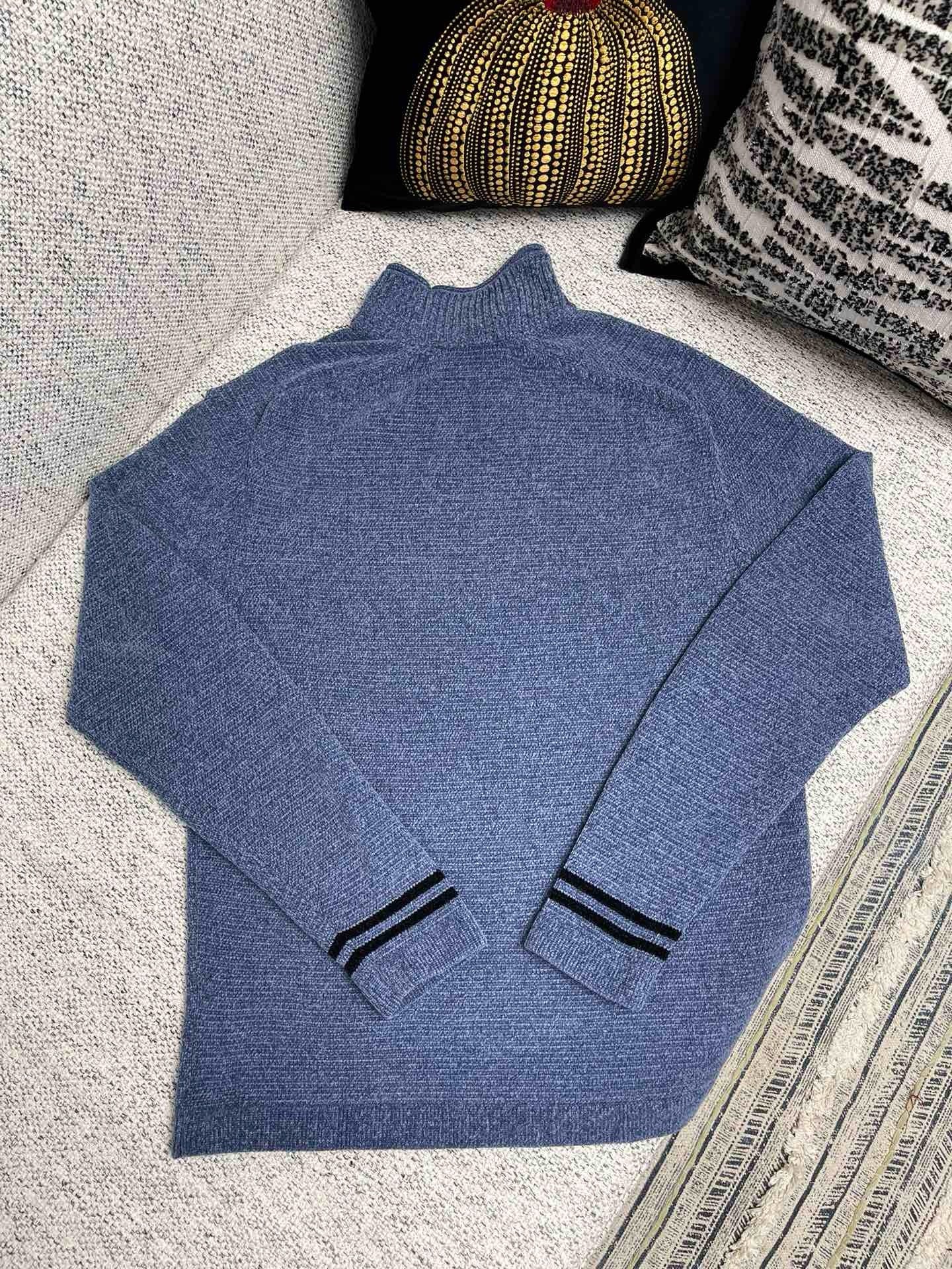 CD x Stone Isl Pull technique Violet