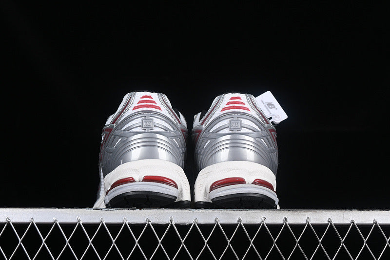 New b sneakers 1906 séries