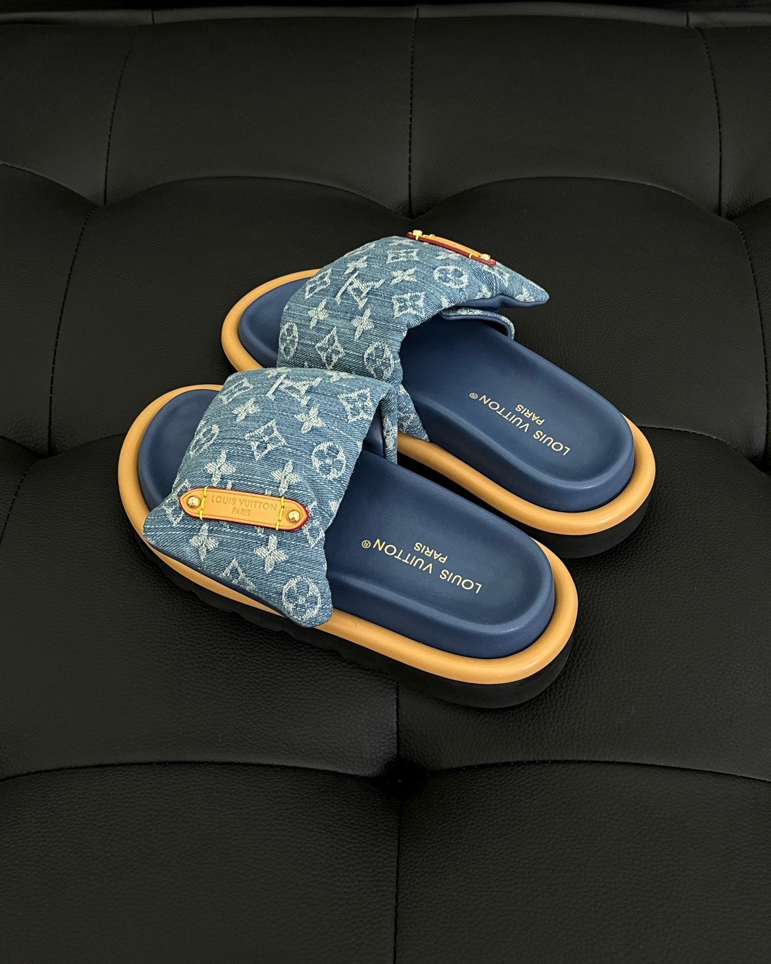 Flat mule conforming pillow blue jean