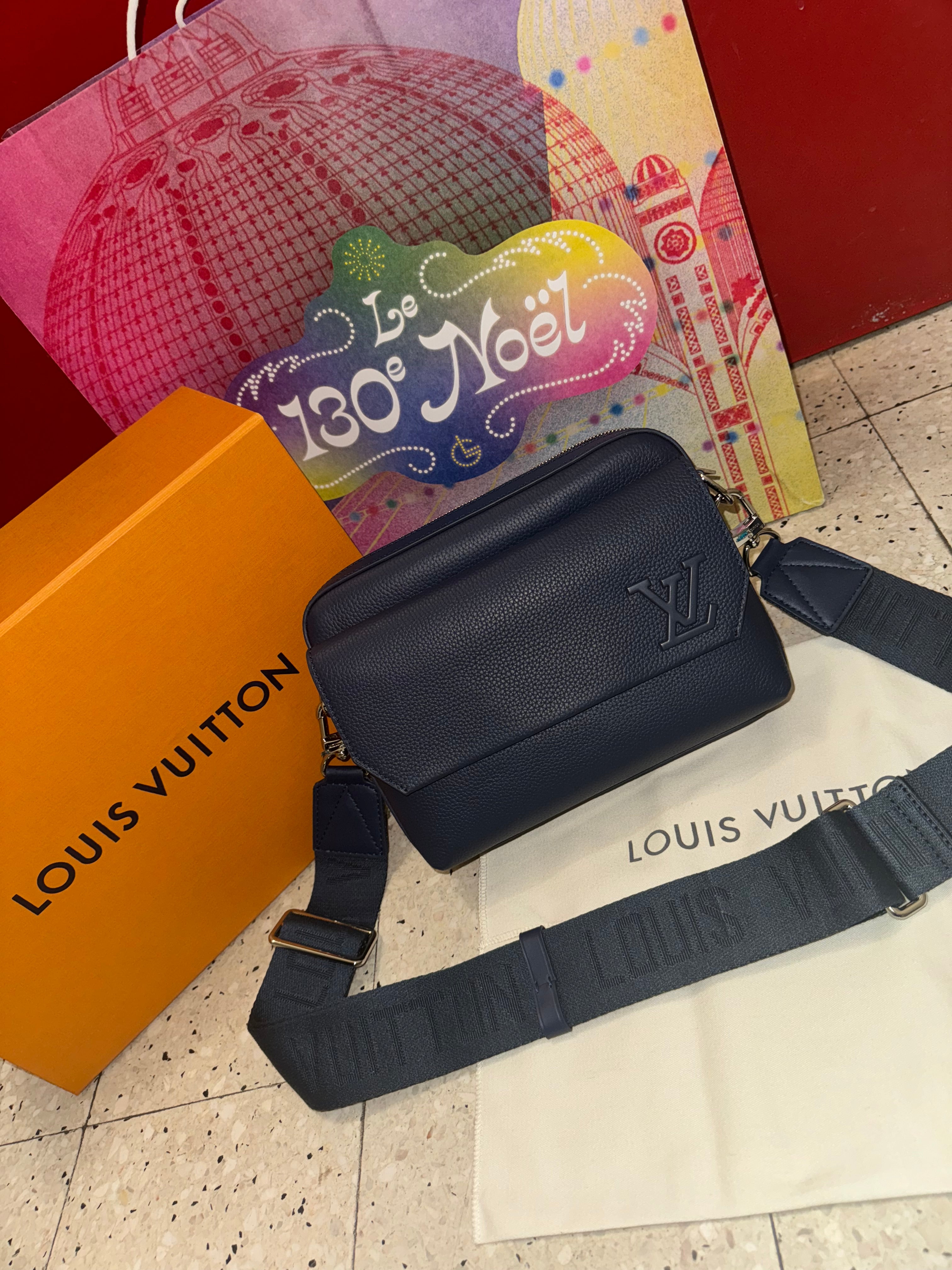 Sac Lv fastline bleu nuit messenger 2024 facture