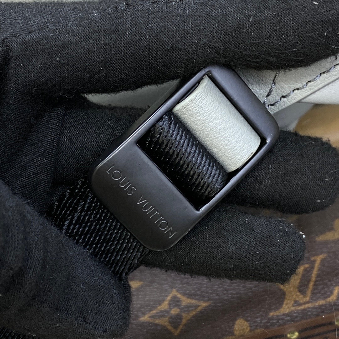 Discovery backpack INVOICE 10/10