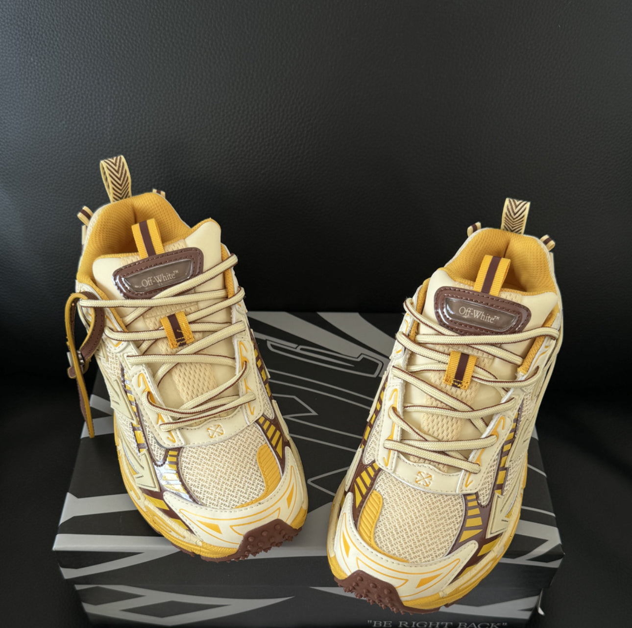 Off Wht Be Right back Brown yellow