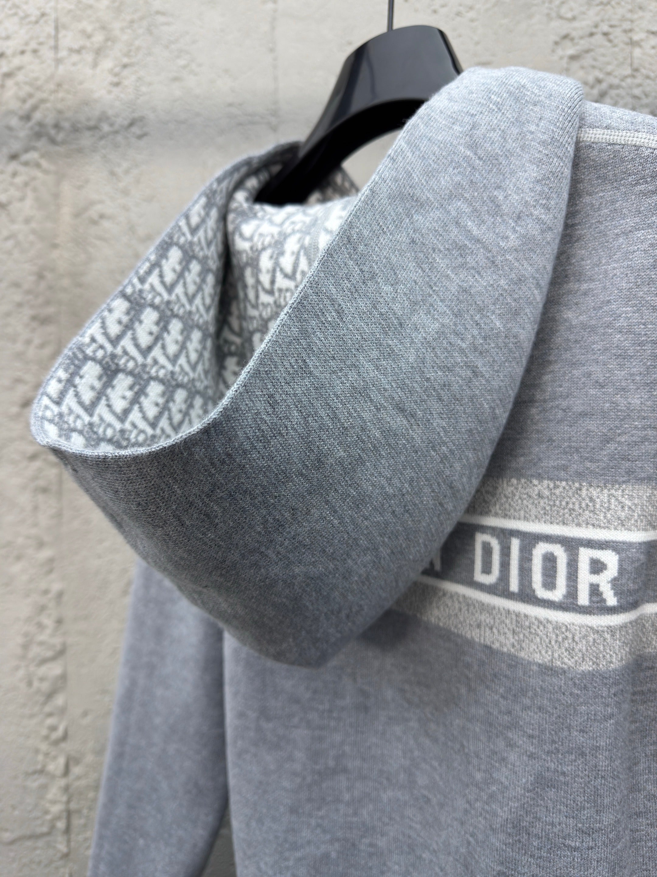 Cardigan réversible zippé à capuche