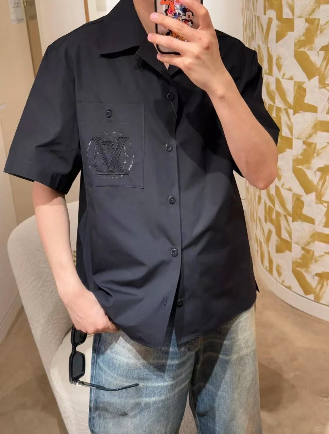 Chemise manches courtes brodée en coton lv