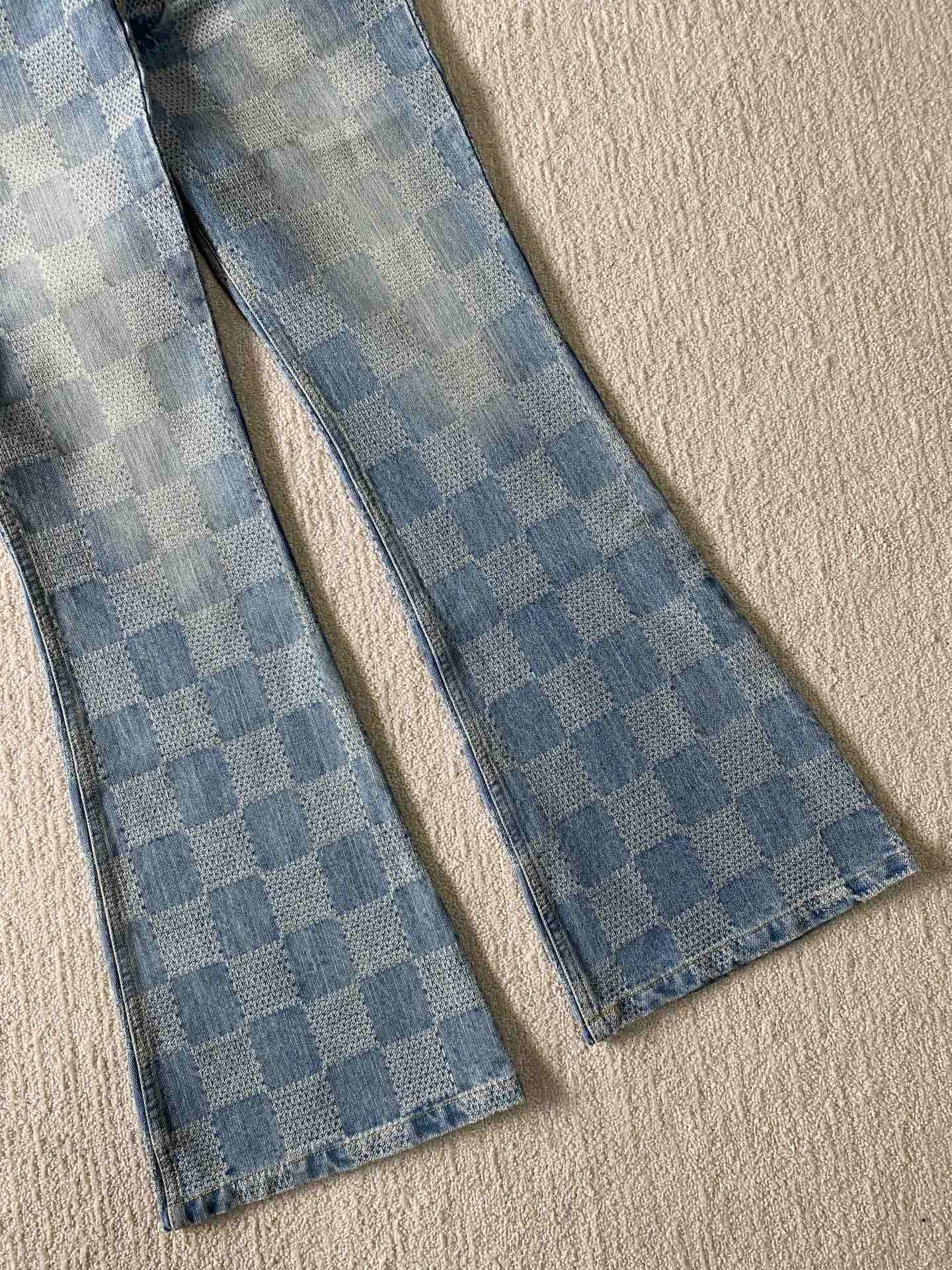 Damier ausgestellte Jeanshose
