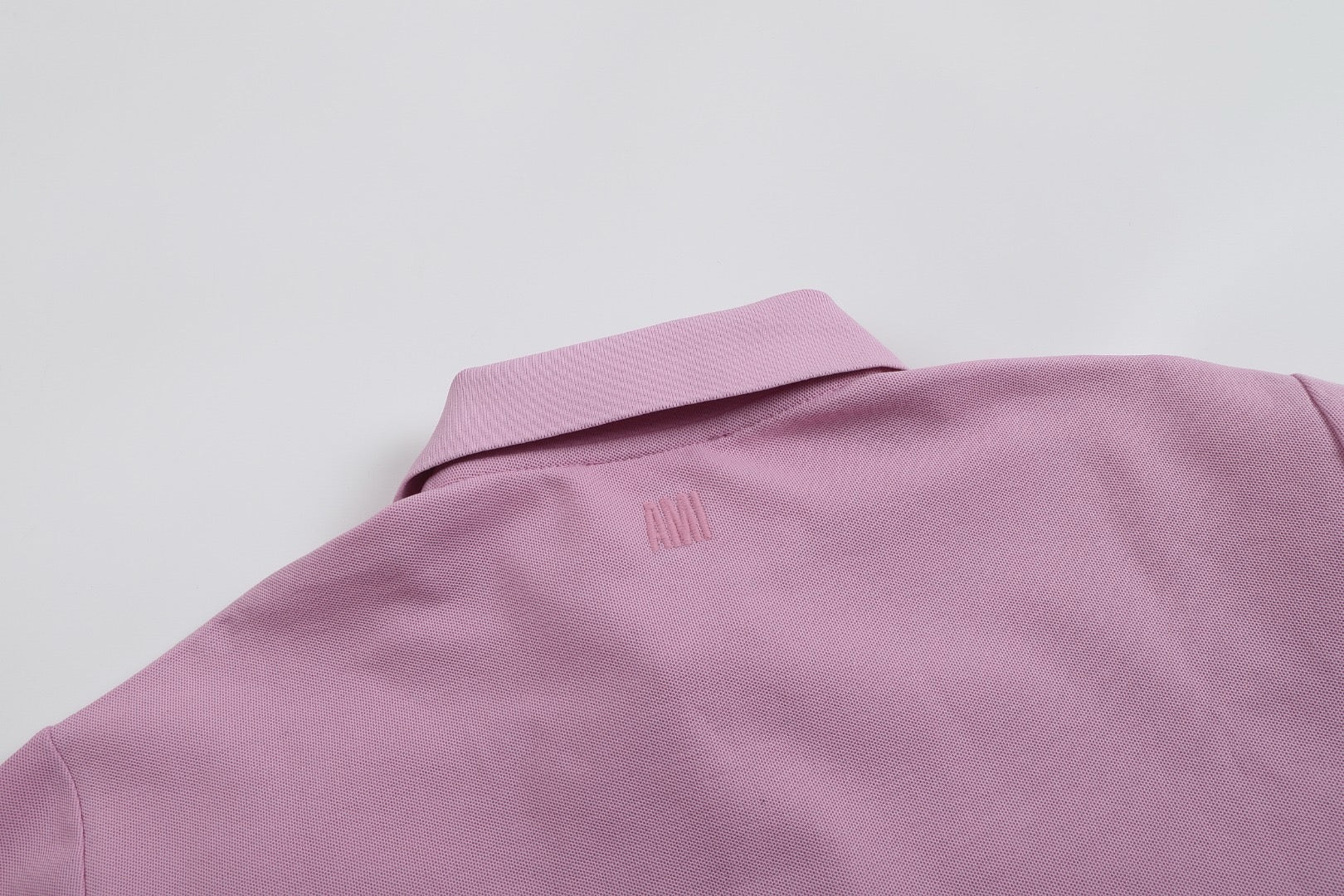 Polo purple à petit logo ami de cœur rouge