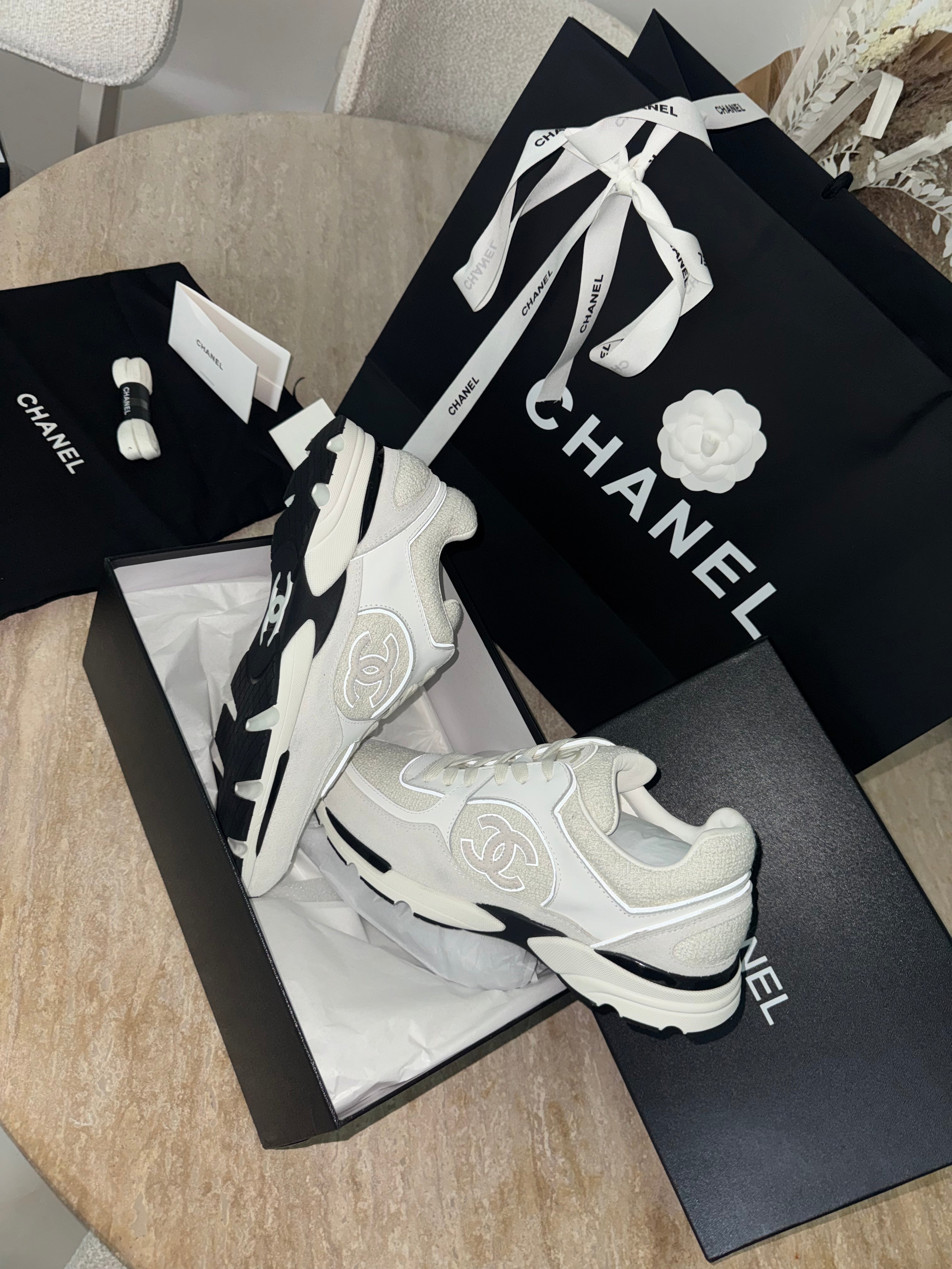Sneakers Chanl ( EXCLU ) packaging complet facture 10/10 📦🚚⚡️