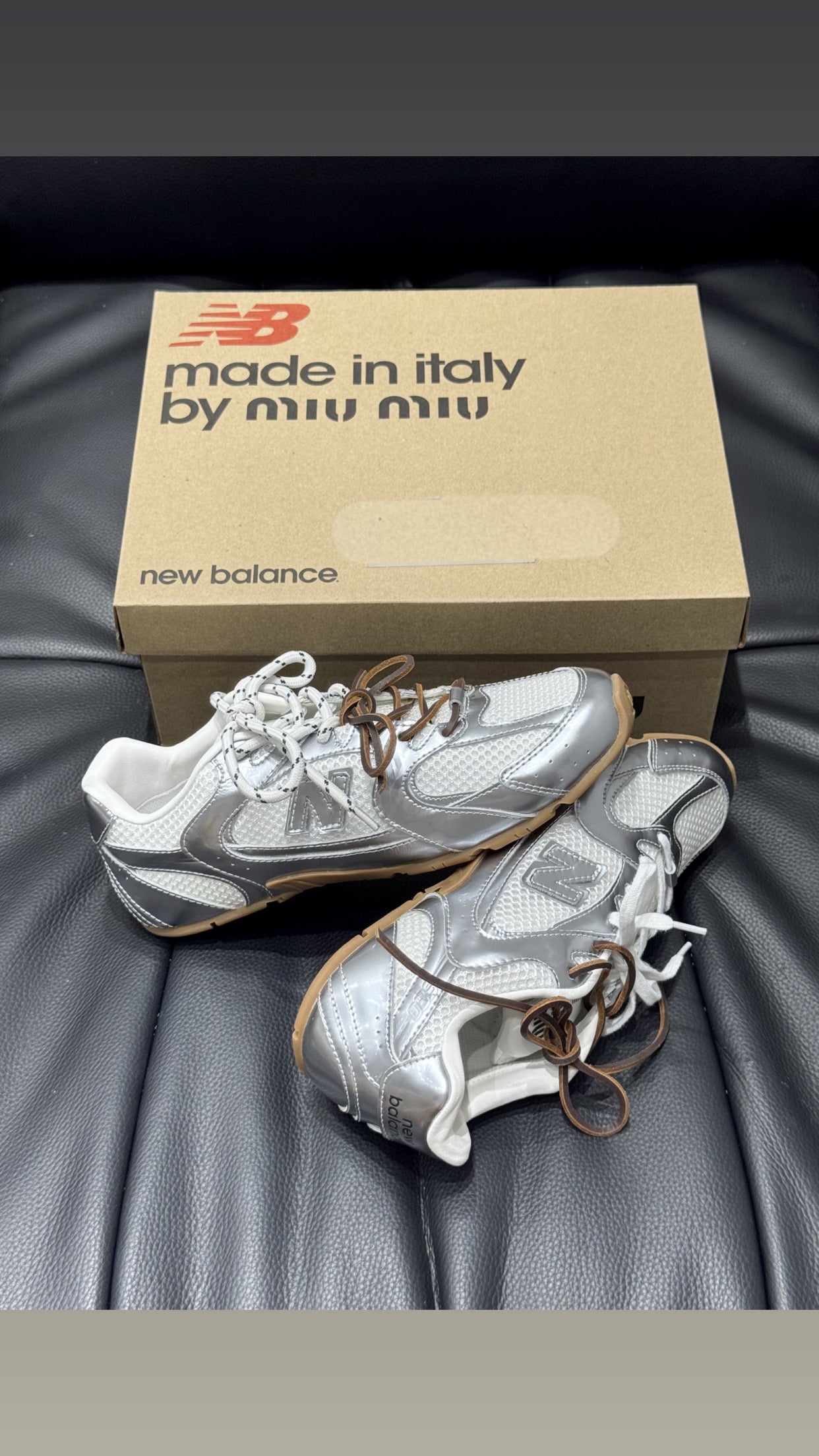 New B 530 SL Miu Miu Metallic Argenté (femme)