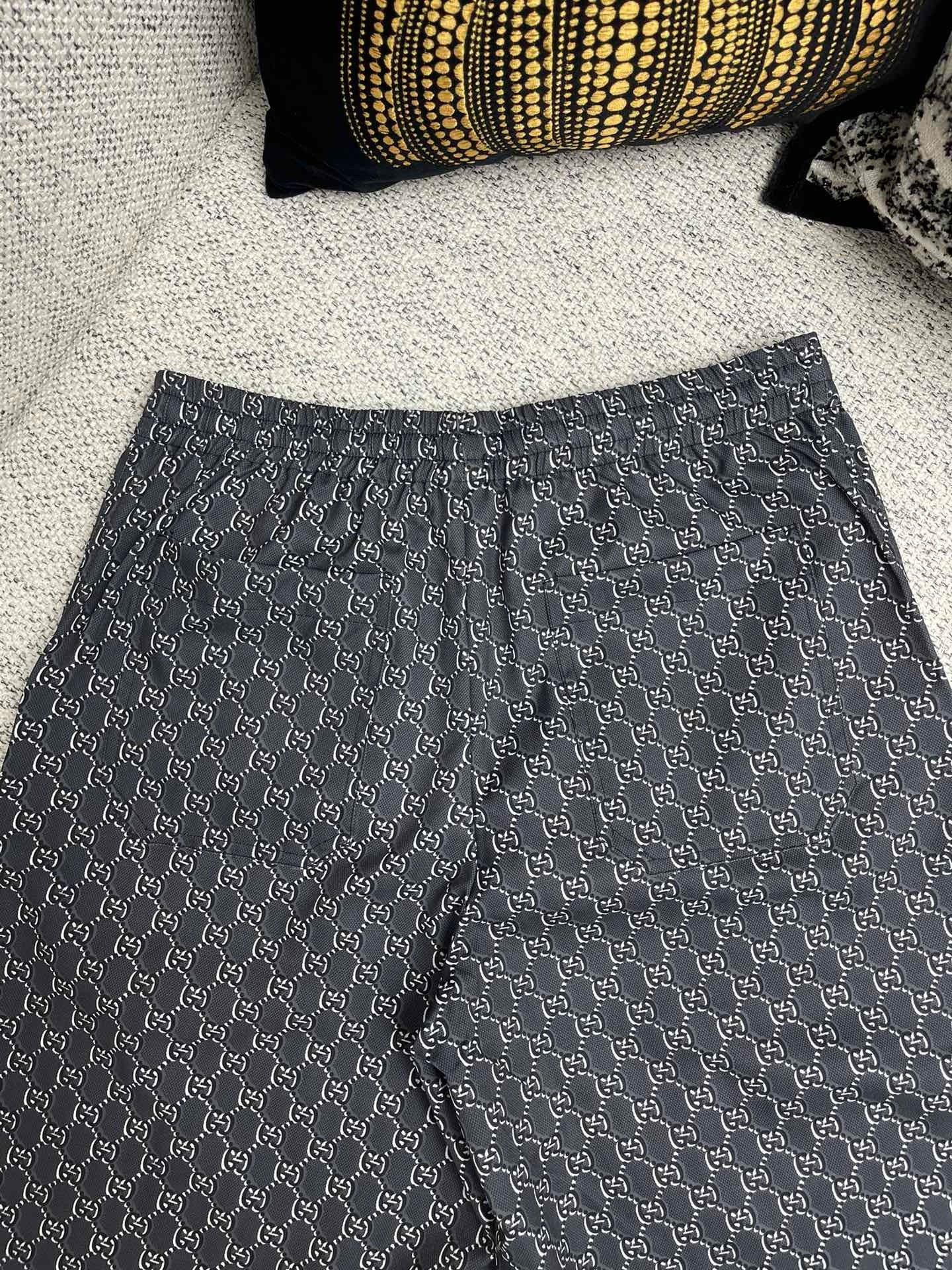 ENSEMBLE CHEMISE EN SOIE AVEC GG SHADOW