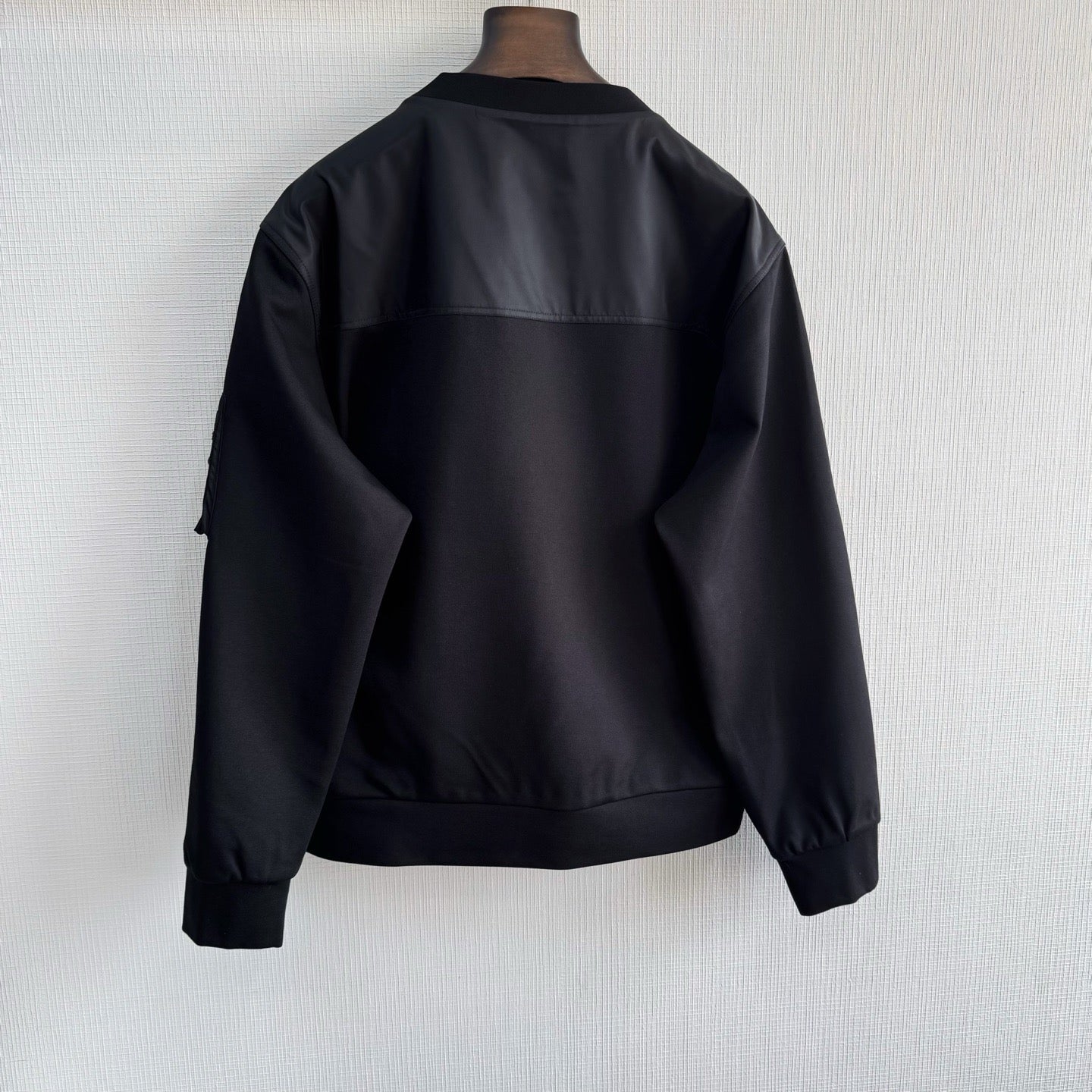 Prd pull plaqué à logo