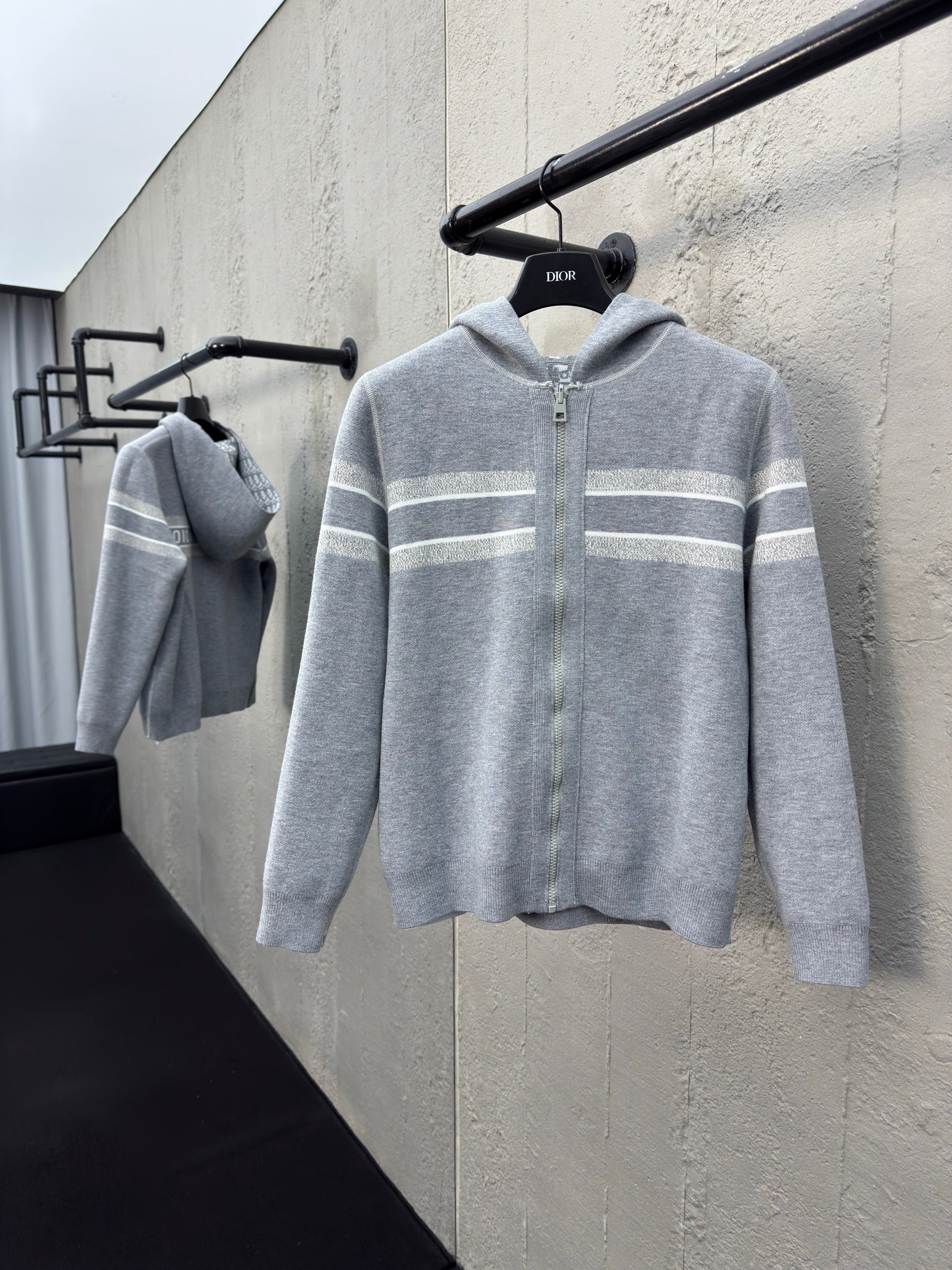 Cardigan réversible zippé à capuche