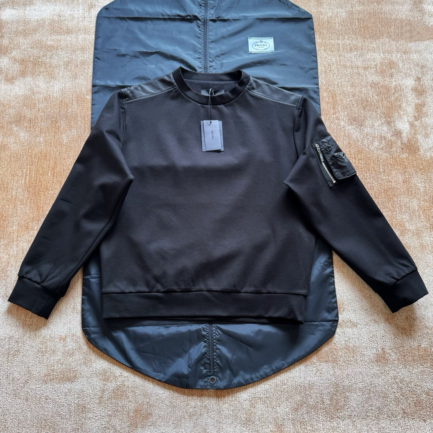 Prd pull plaqué à logo