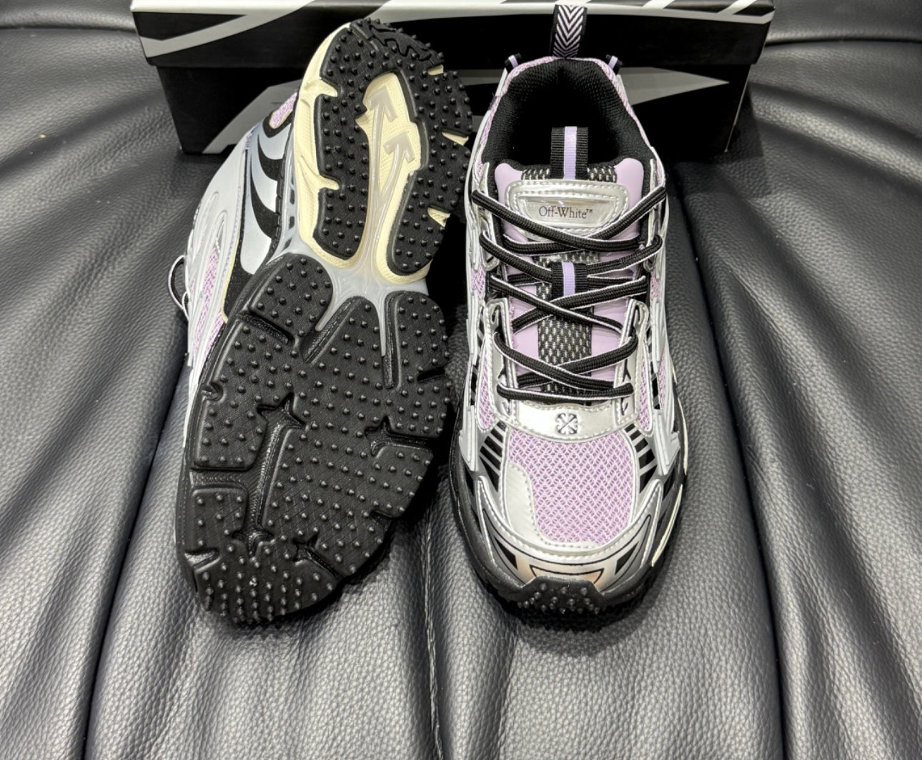 Off Wht Be Right back rose 10/10