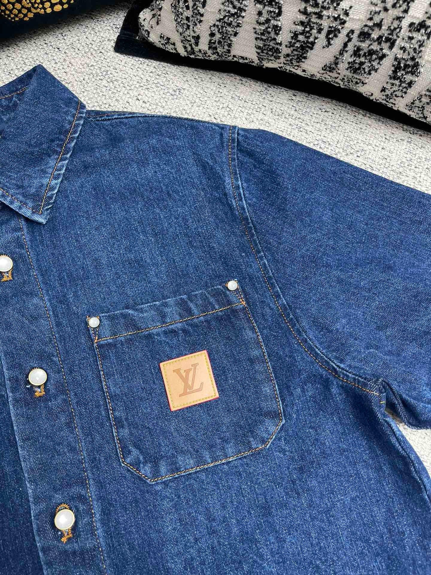 Lv Signature Denim Short-Sleeved Shirt
