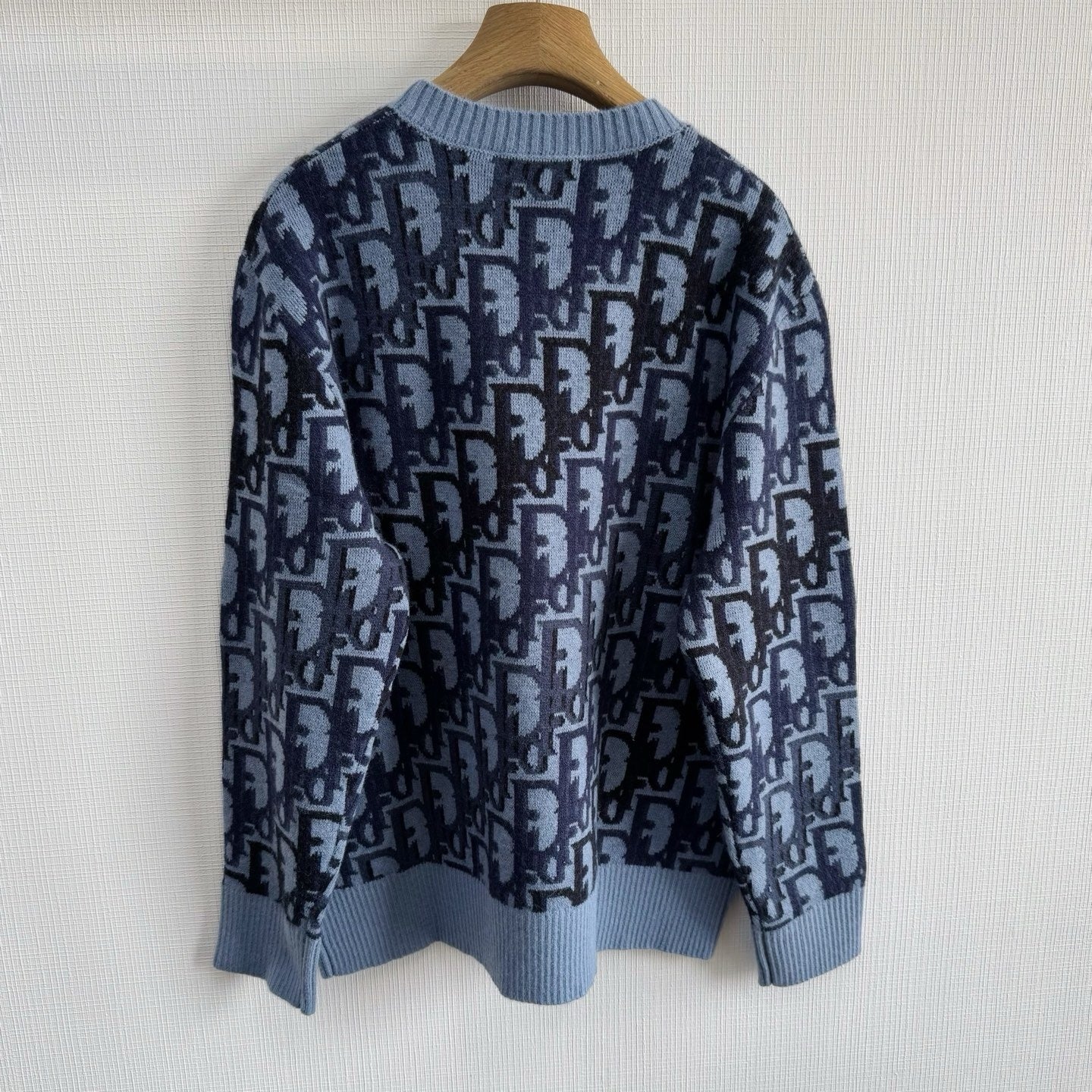 Pull CD Oblique Jacquard de laine bleue