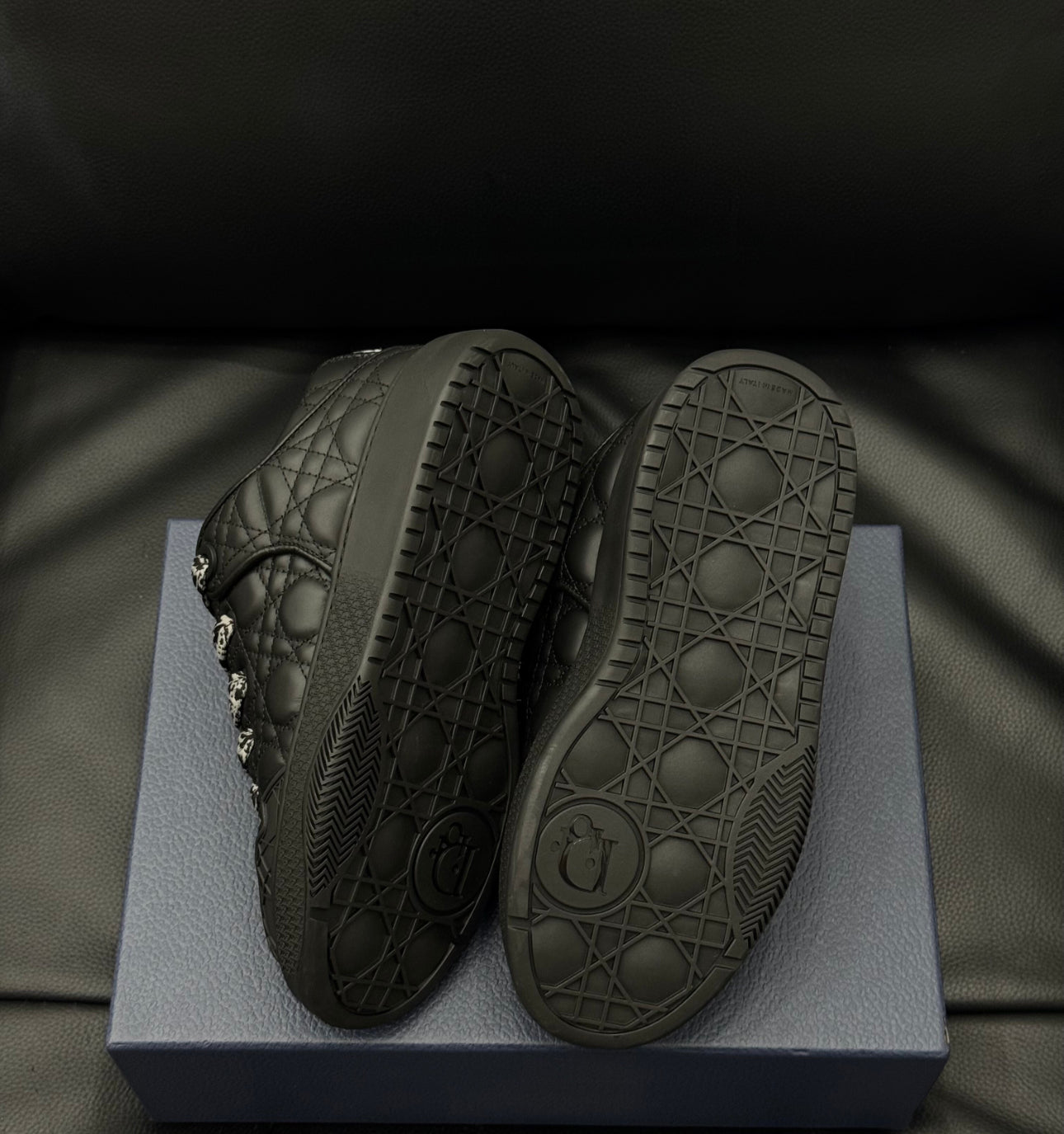Sneakers B9 CD 10/10