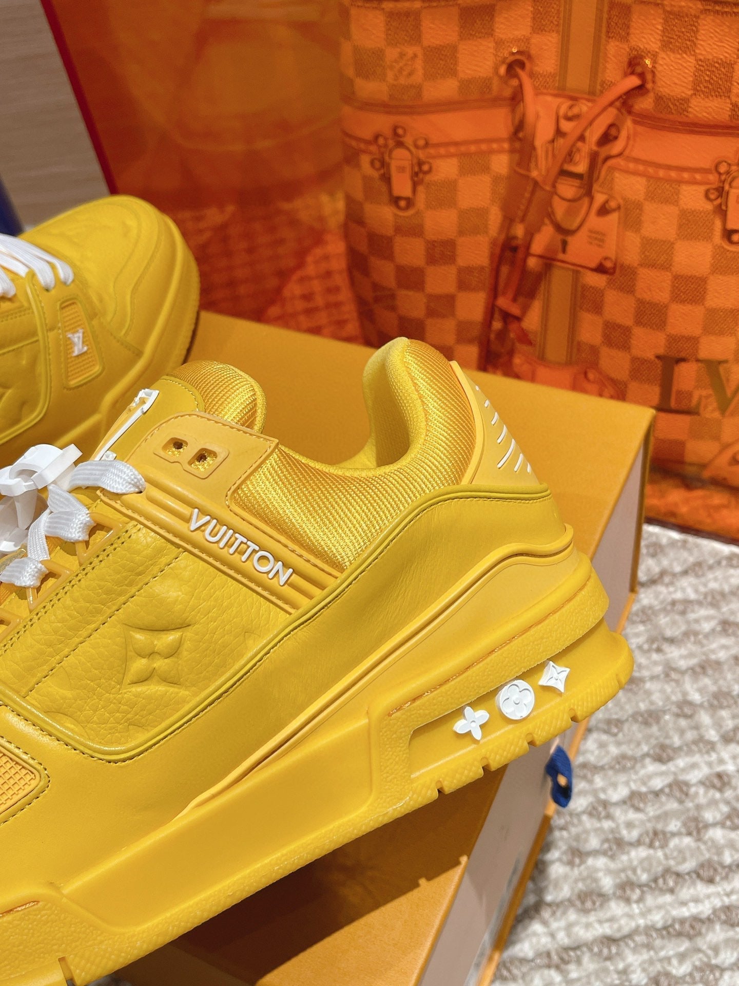 Sneakers Lv trainers jaune 2023 facture