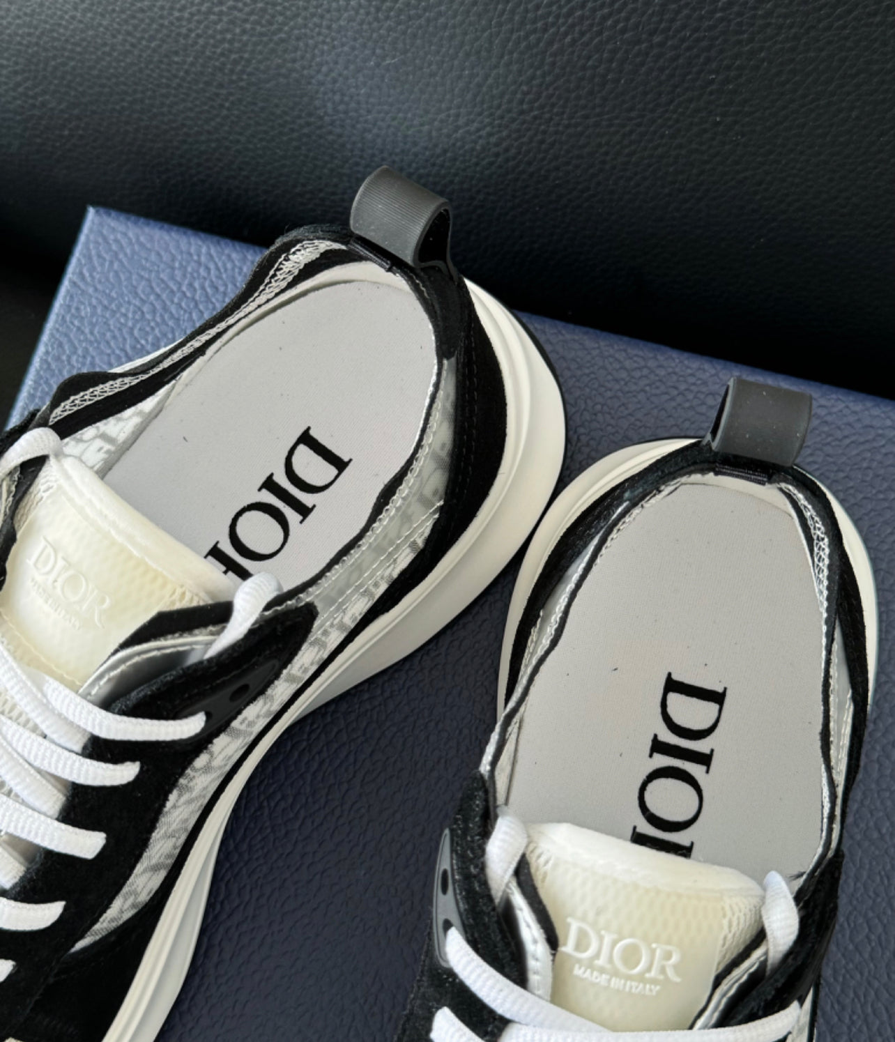Sneakers B25 noir blanche V3S facture 9.5/10