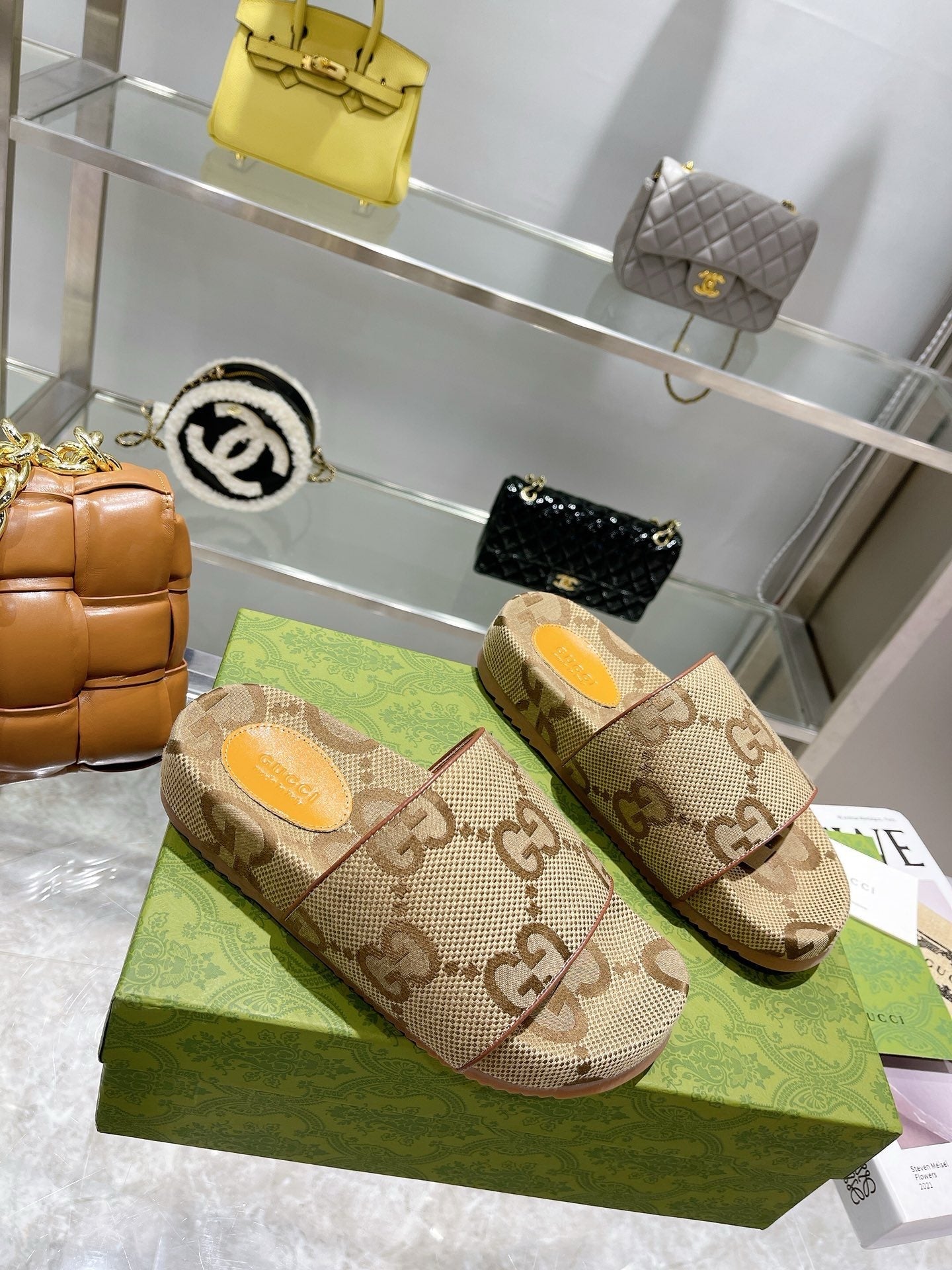 GG invoice flip-flops