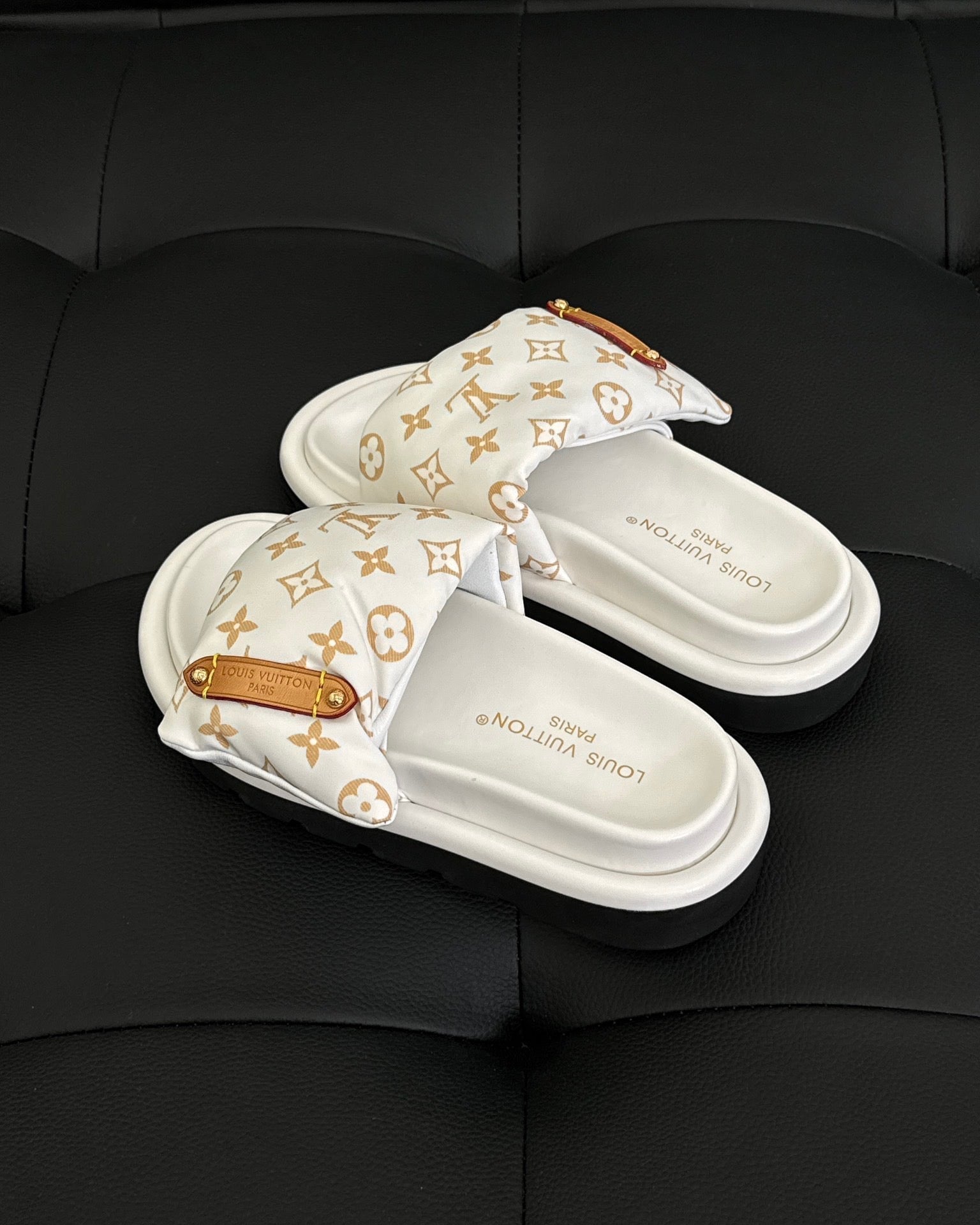 Mule plate conforme pillow